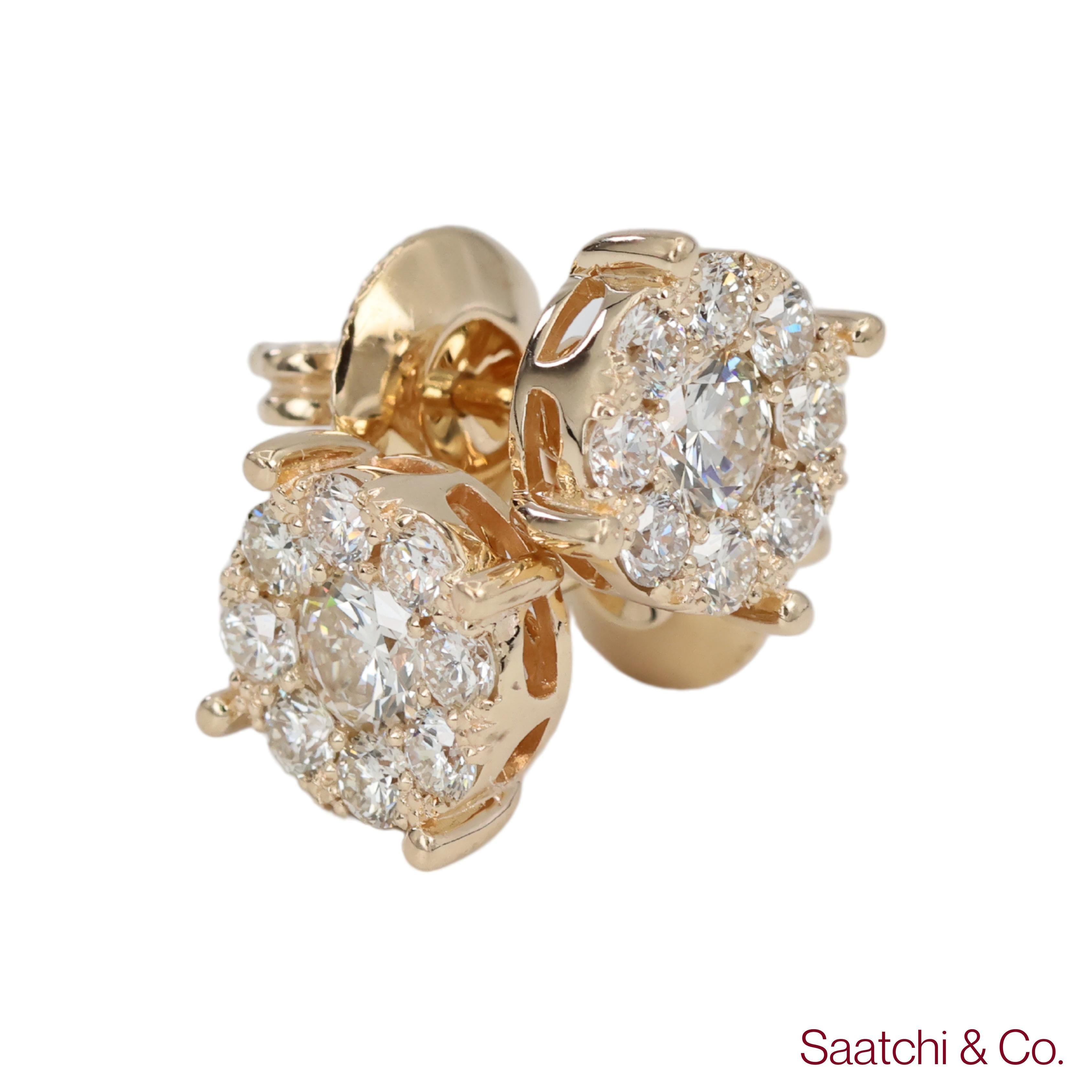14k 585 Yellow Gold Round Cut Diamond Cluster Stud Earrings For Sale 5