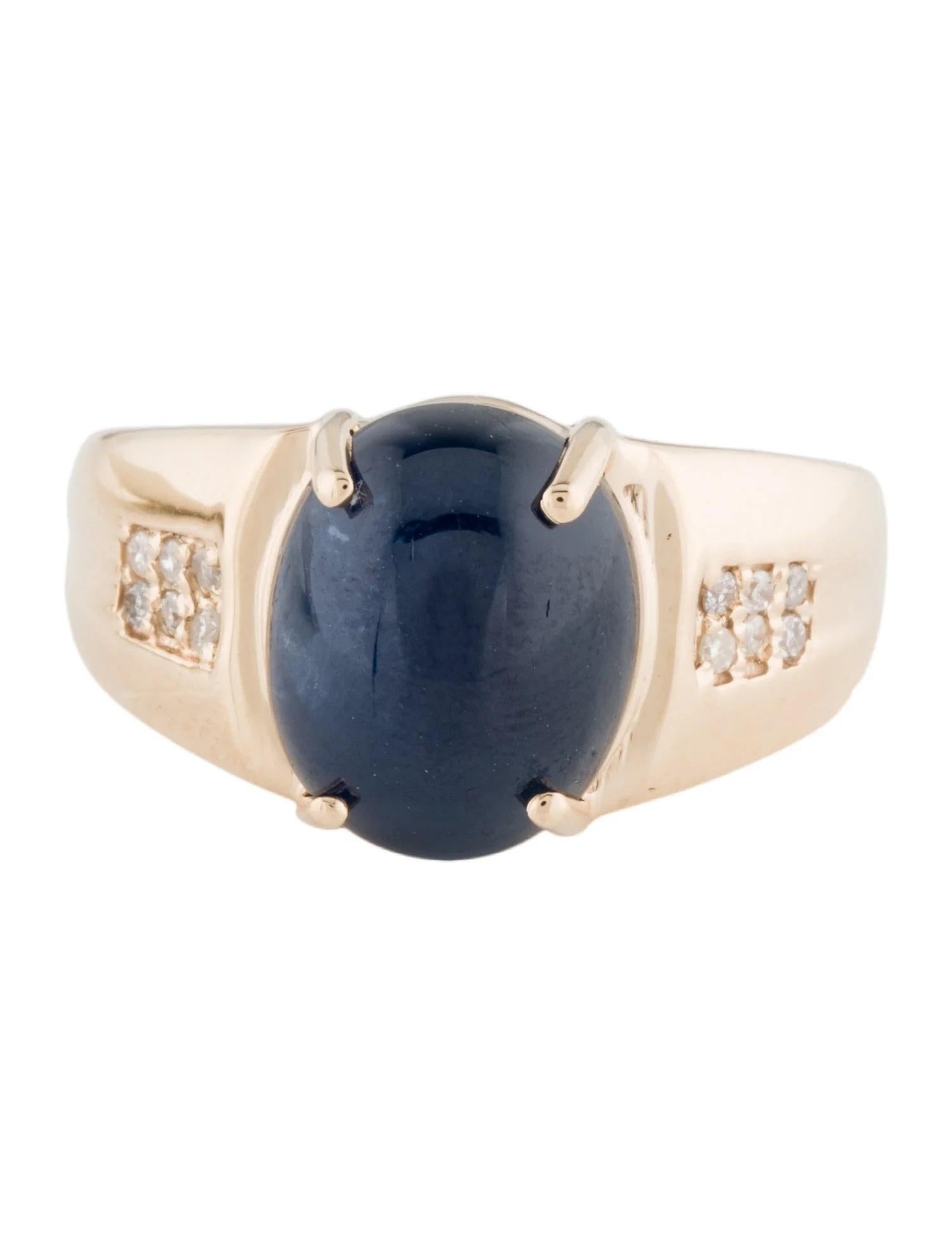 Artiste Bague cocktail 14 carats saphir 6,43 carats et diamants  Cabochon ovale saphir  Jaune en vente