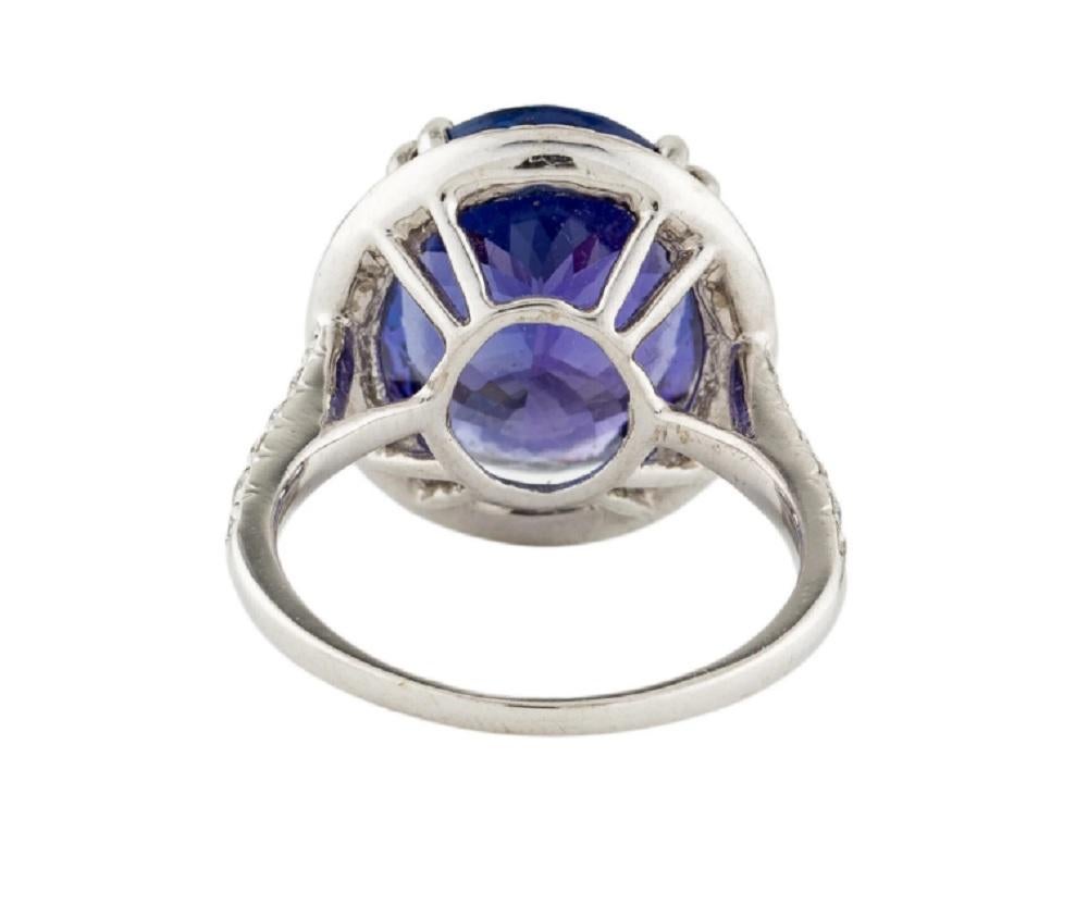14k 9.48ct Tanzanite & 0.8 Diamond Cocktail Ring In New Condition For Sale In New York, NY