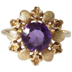 Vintage 14 Karat Amethyst Gold Solitaire Flower Ring