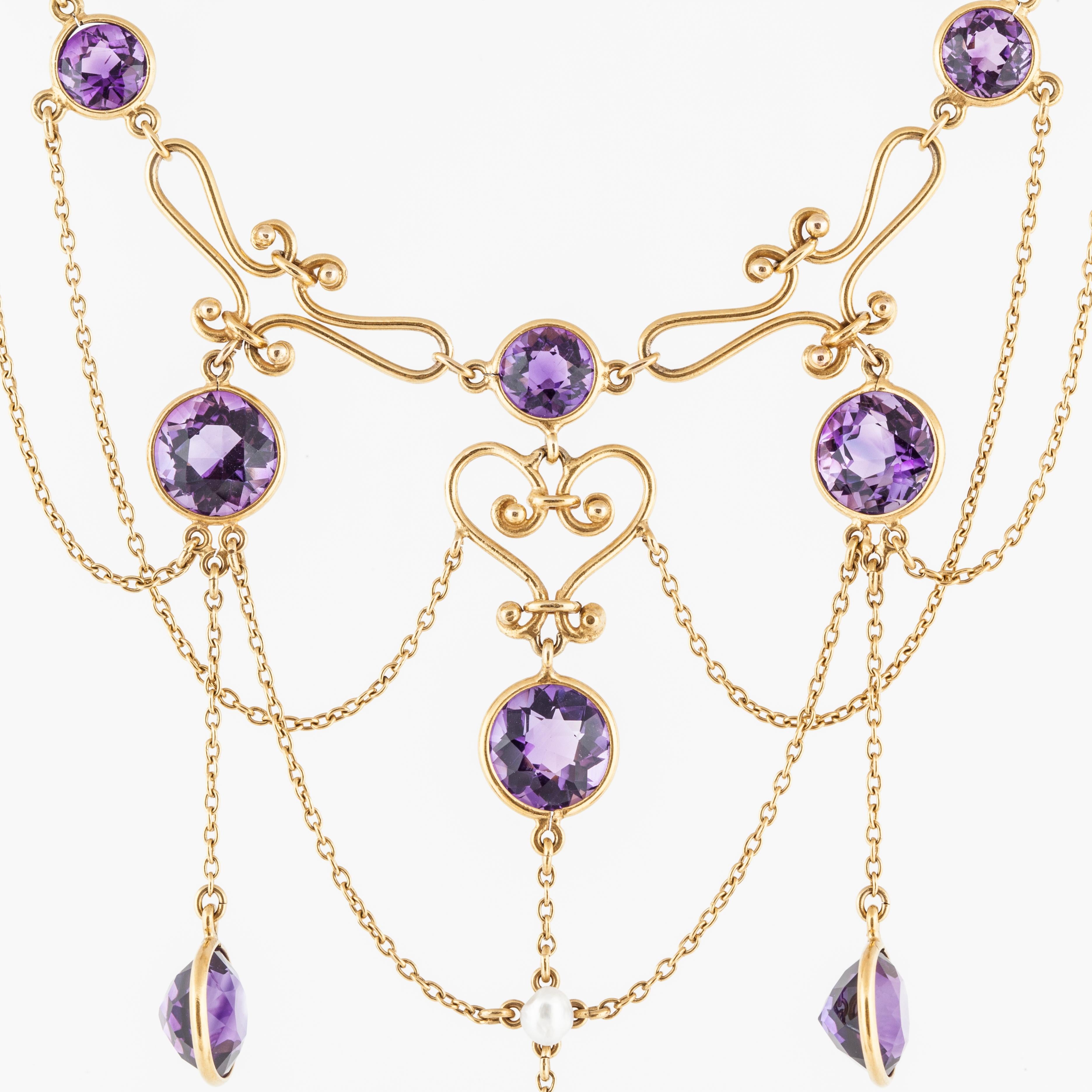 Late Victorian Amethyst Swag Necklace in 14K Gold In Good Condition In Houston, TX