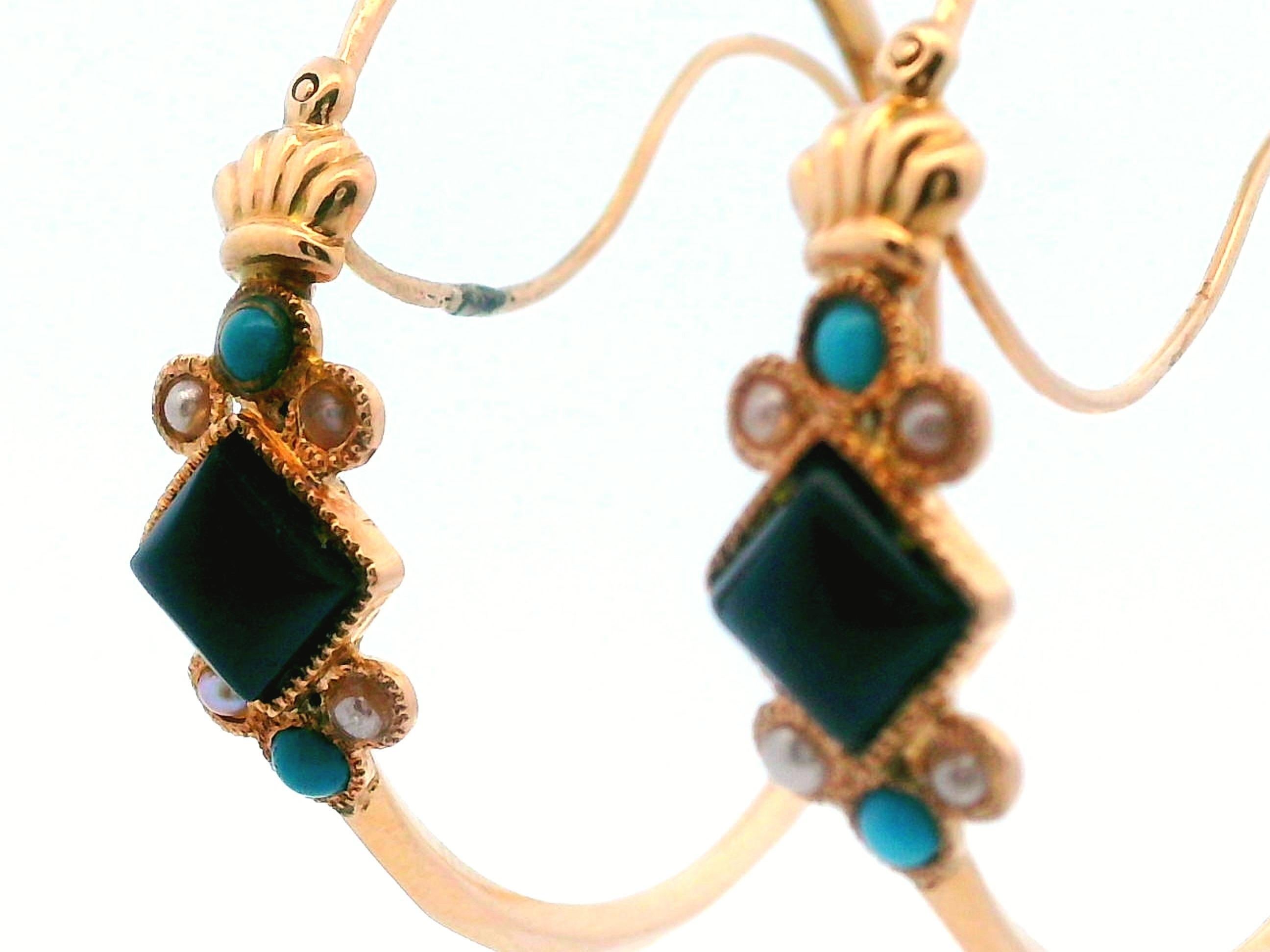 Donna Orecchini a cerchio Biedermeier antichi 14k con onice, turchese e perle di mare in vendita