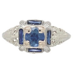 14K Art Deco Filigraner .57ct Blauer Saphir Ring