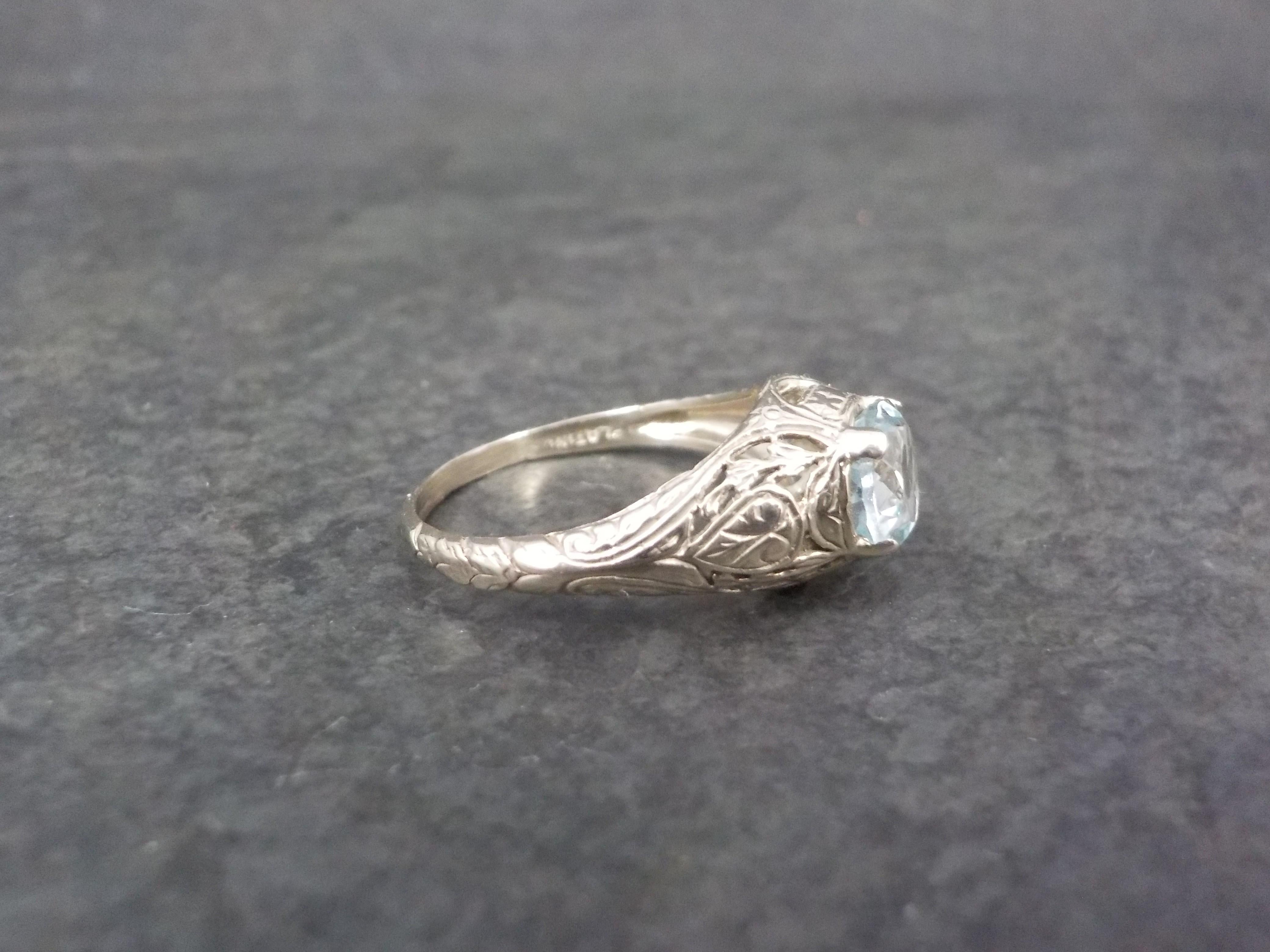 14K Art Deco Filigree Blue Topaz Ring Size 5 In Excellent Condition For Sale In Webster, SD