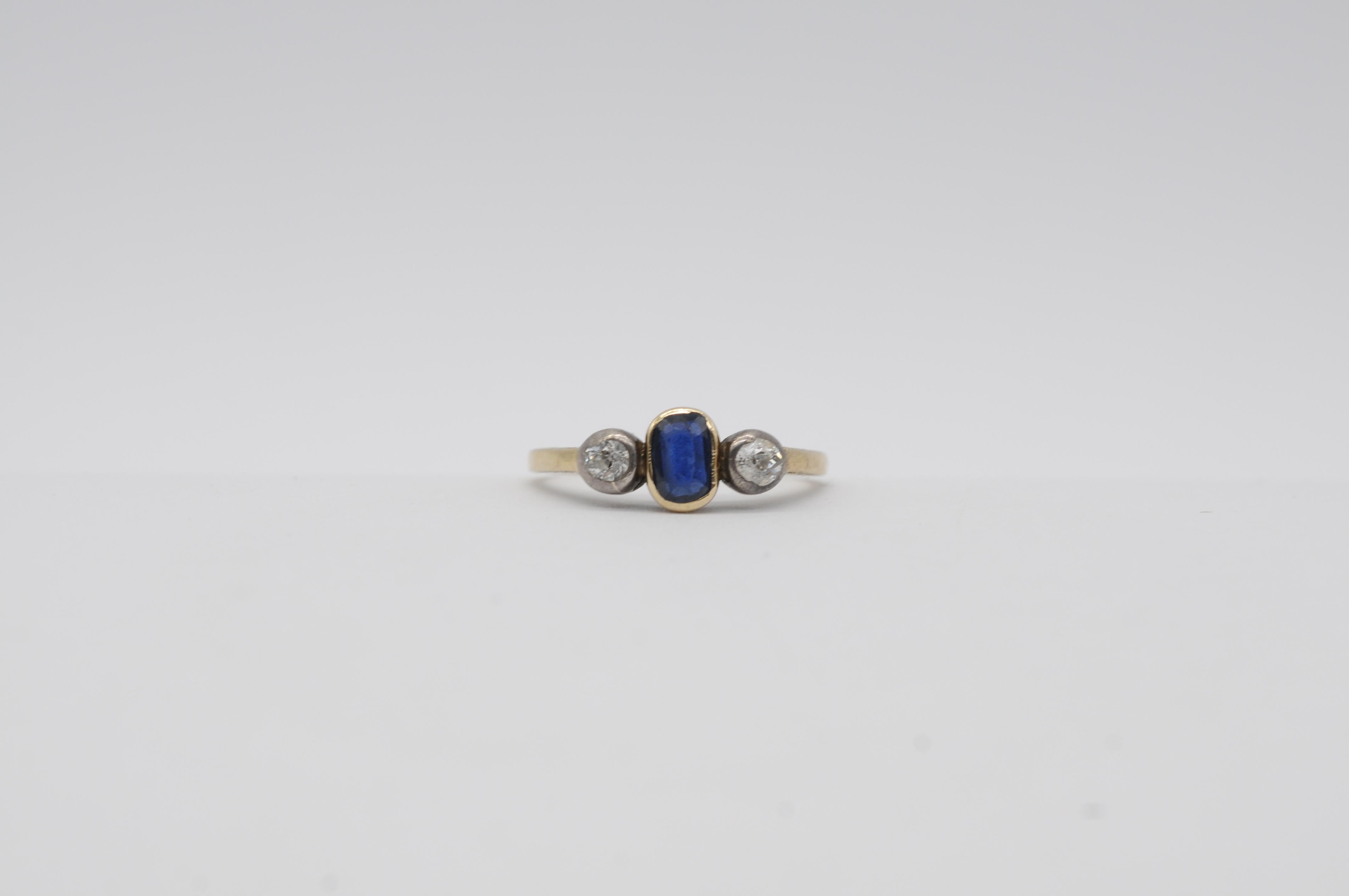 14k Art Deco Gelbgold Ring mit natürlichem Saphir und Diamanten, Vintage-Charmband (Art déco) im Angebot