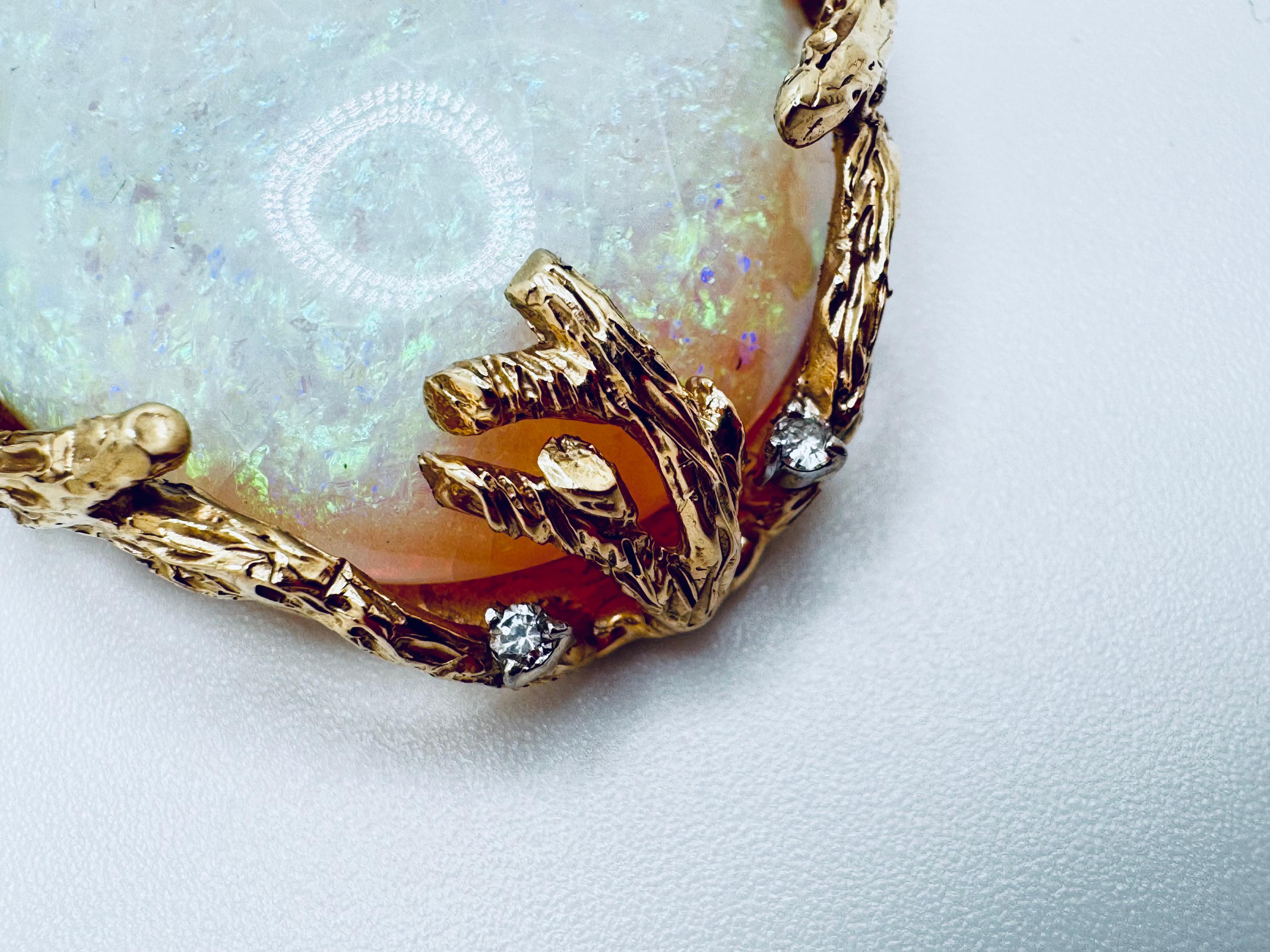 14K Australischer Opal & Diamant-Akzent Weißgold-Anhänger (Rundschliff) im Angebot