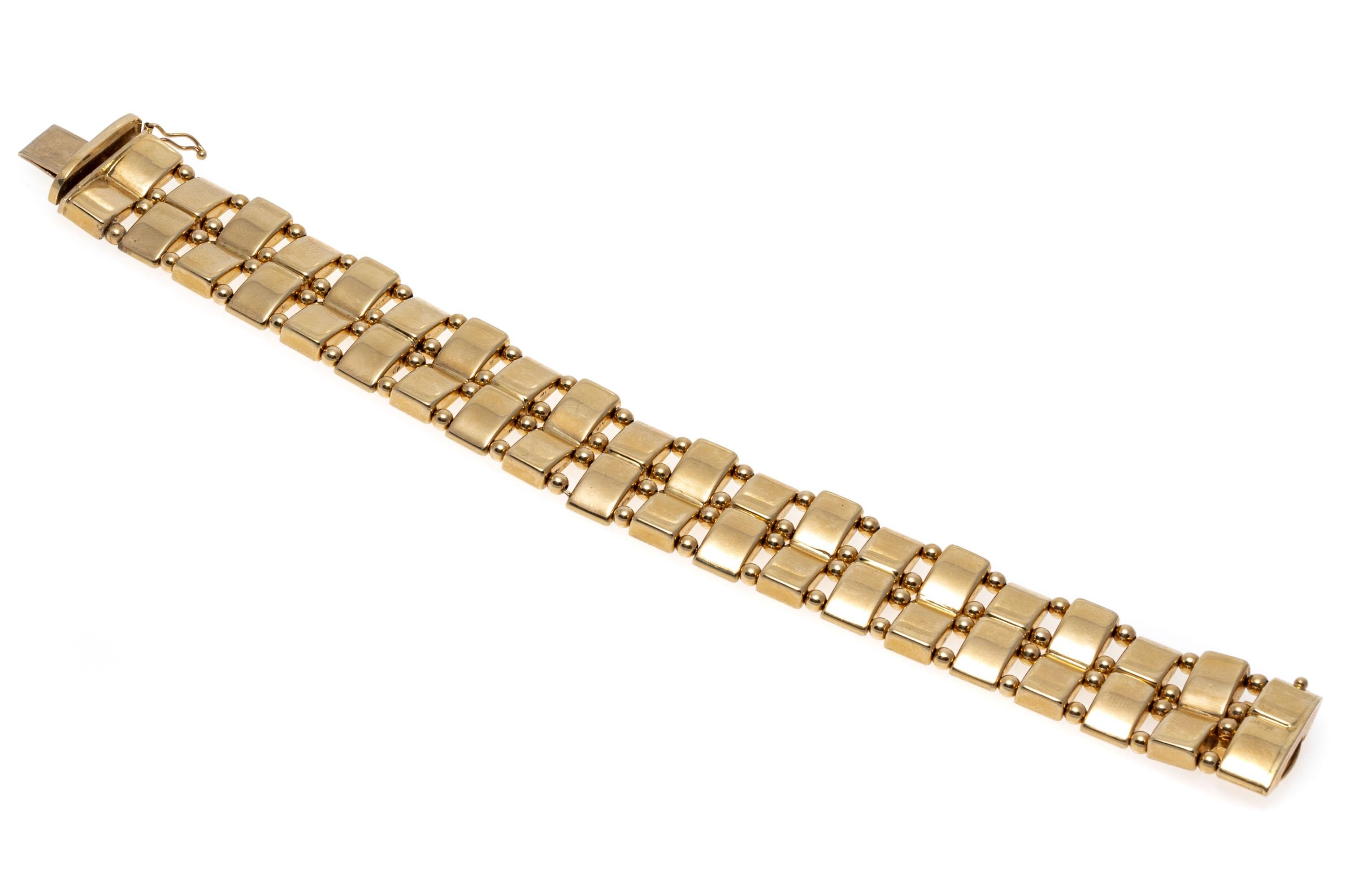 14K Yellow Gold Wide Retro Style Bead and Bar Link Bracelet In Good Condition For Sale In Southport, CT