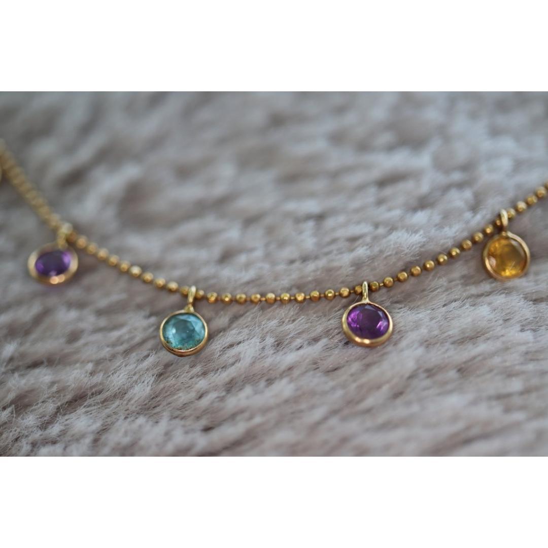 Collana con castone a strati di gemme 14k. Meravigliosa gemma penzolante multicolore a forma di caramella In condizioni buone in vendita a Port Charlotte, FL