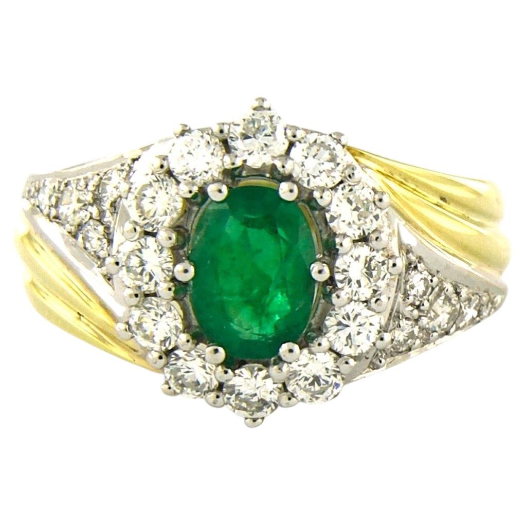 14k Bicolour Gold Emerald and Diamond Cocktail Ring, 0.92ct Total For Sale