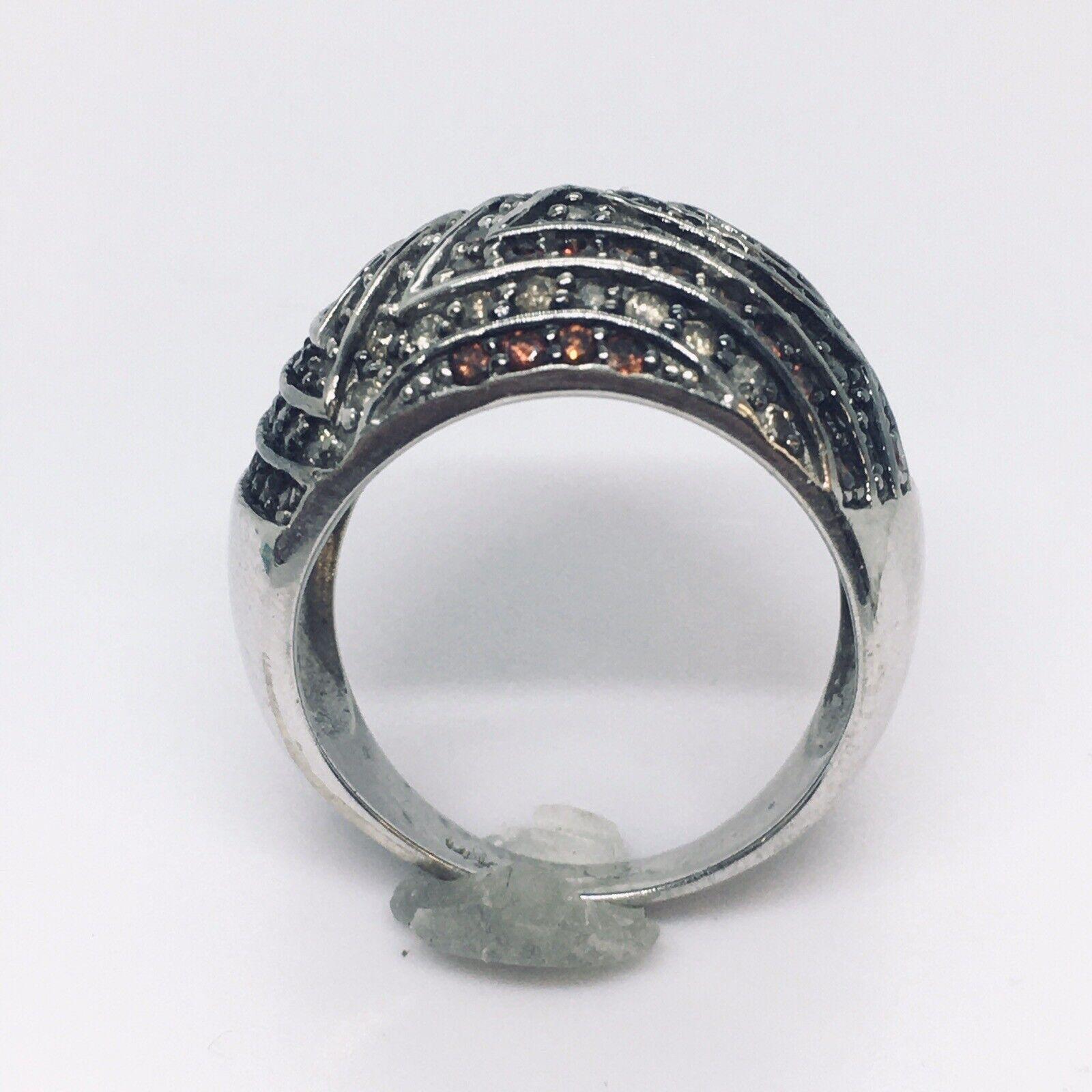 Modern 14K Black Rhodium White Gold 1.5 Carat Total Diamond Cluster Ring Size 8 For Sale