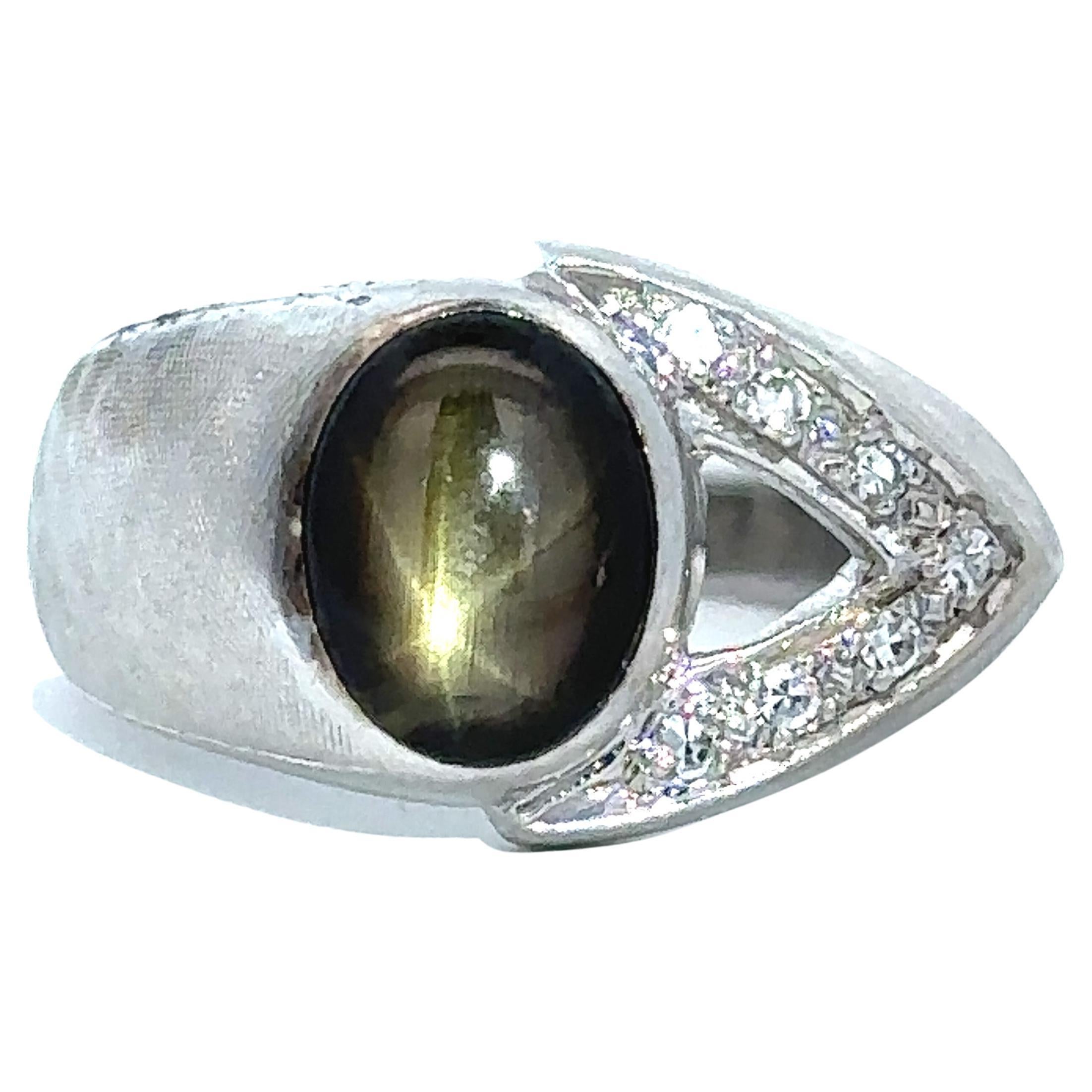14k Schwarzer Sternsaphir-Diamant-Ring im Angebot