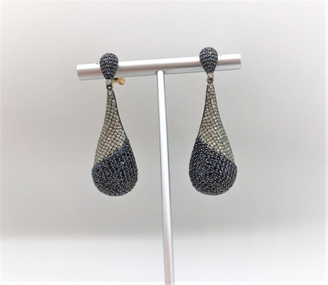 14 Karat Blackened Gold Blue and White Diamond Teardrop Earrings In Good Condition For Sale In Westfield, NJ