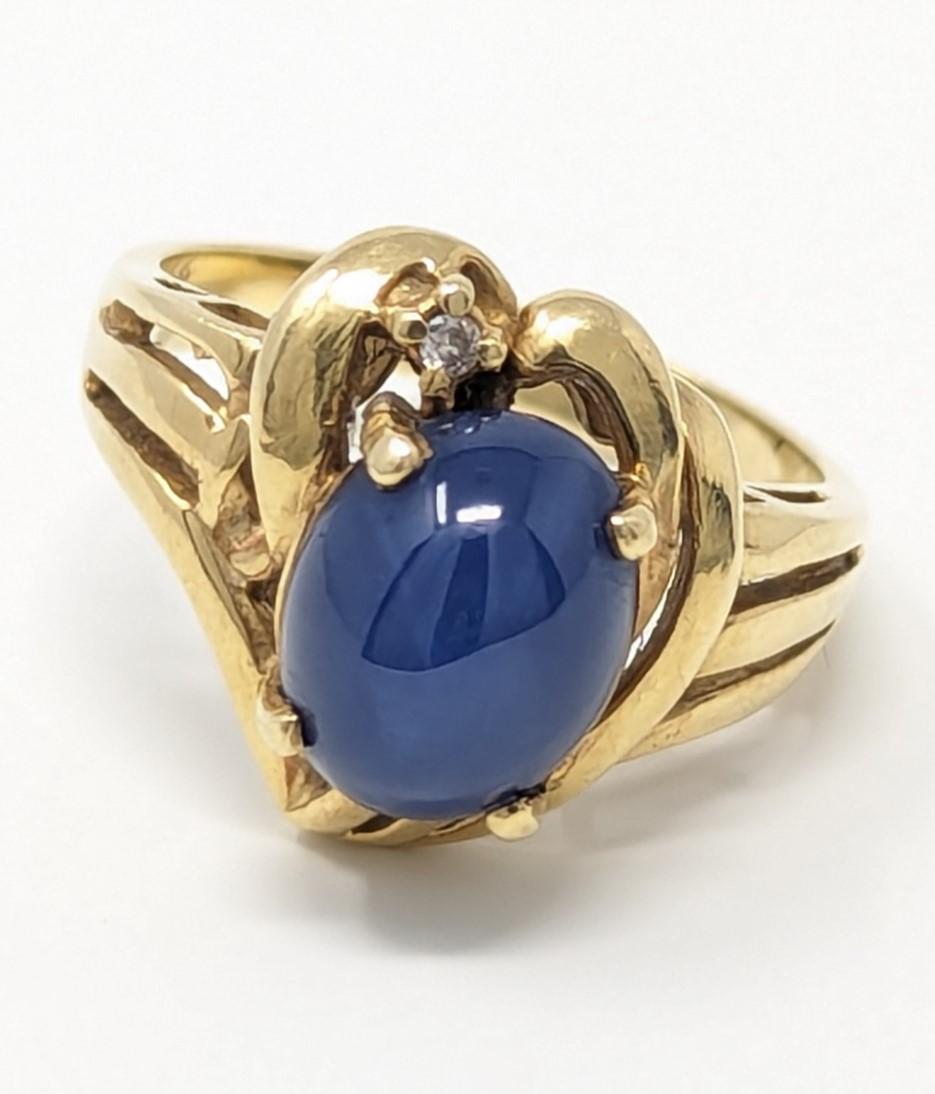 Cabochon 14k Blue Star Sapphire Ring with Diamond set in Solid Yellow Gold Size 6.25 For Sale