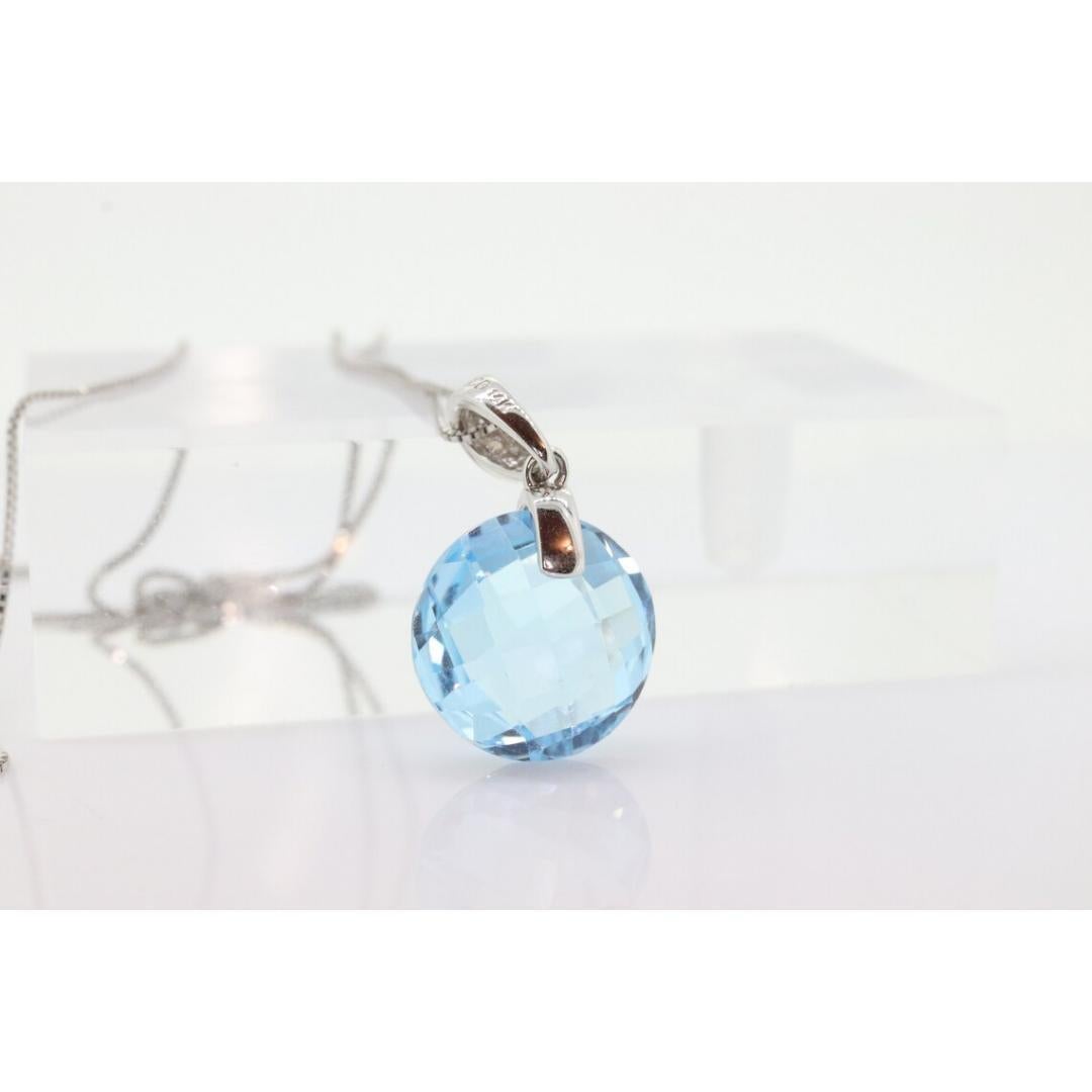 Donna Ciondolo con TOPAZ blu e diamanti 14k. Ciondolo a goccia CANDY di alta qualità. in vendita