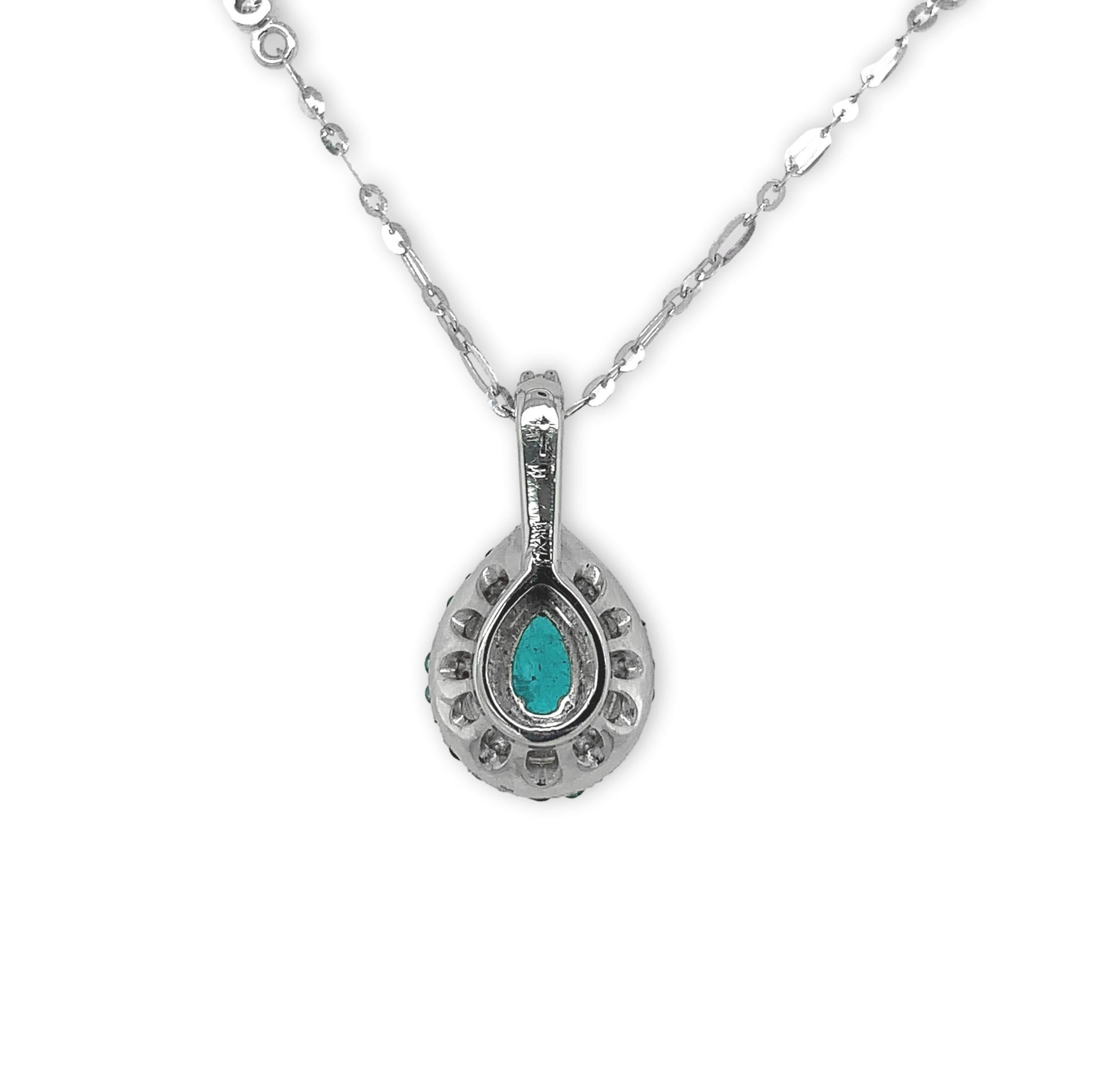 Moderne Pendentif en tourmaline Paraiba du Brésil 14 carats et diamants avec rapport en vente