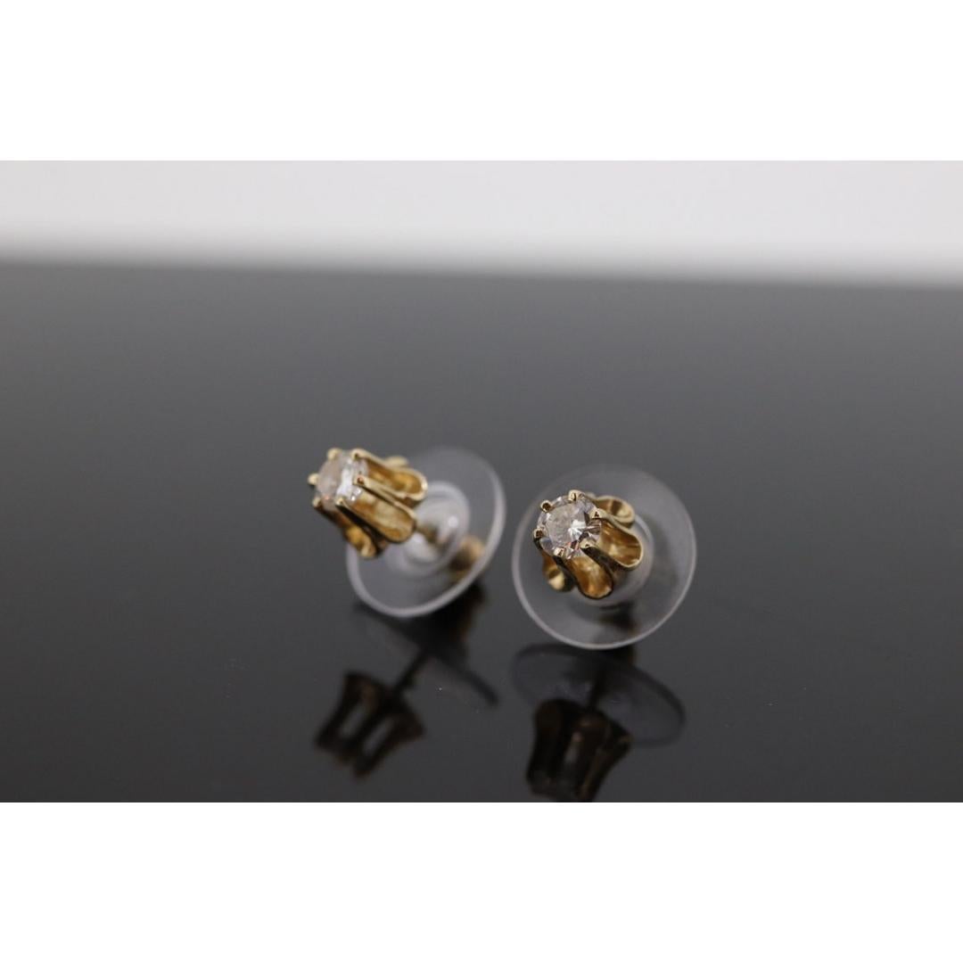 14k Buttercup 1/2ct Diamond stud earrings. 14k Yellow Gold Buttercup victorian 5