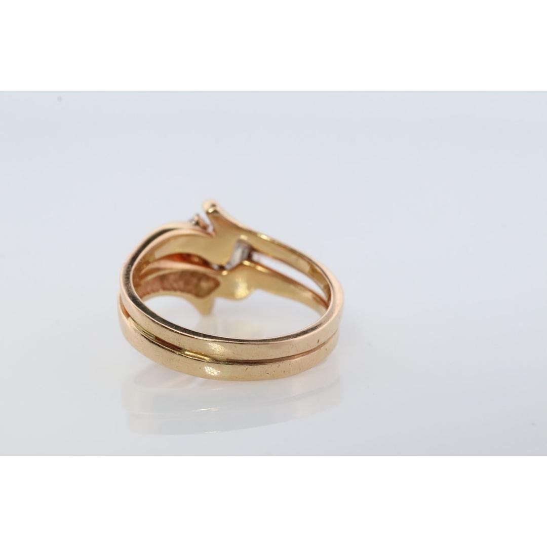 Vintage from before 2000
Size: 6 1/2 US
Materials: Gold
Gemstone: Diamond
Gem color: Colorless

and color: White

Beautiful bridal ring set. Very petite and dainty design. Currently welded together.

Appraised at $3850 Replacement Value. Appraisal