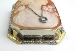 14K Cameo Brooch Pendant White & Yellow Gold Frame Victorian Pin