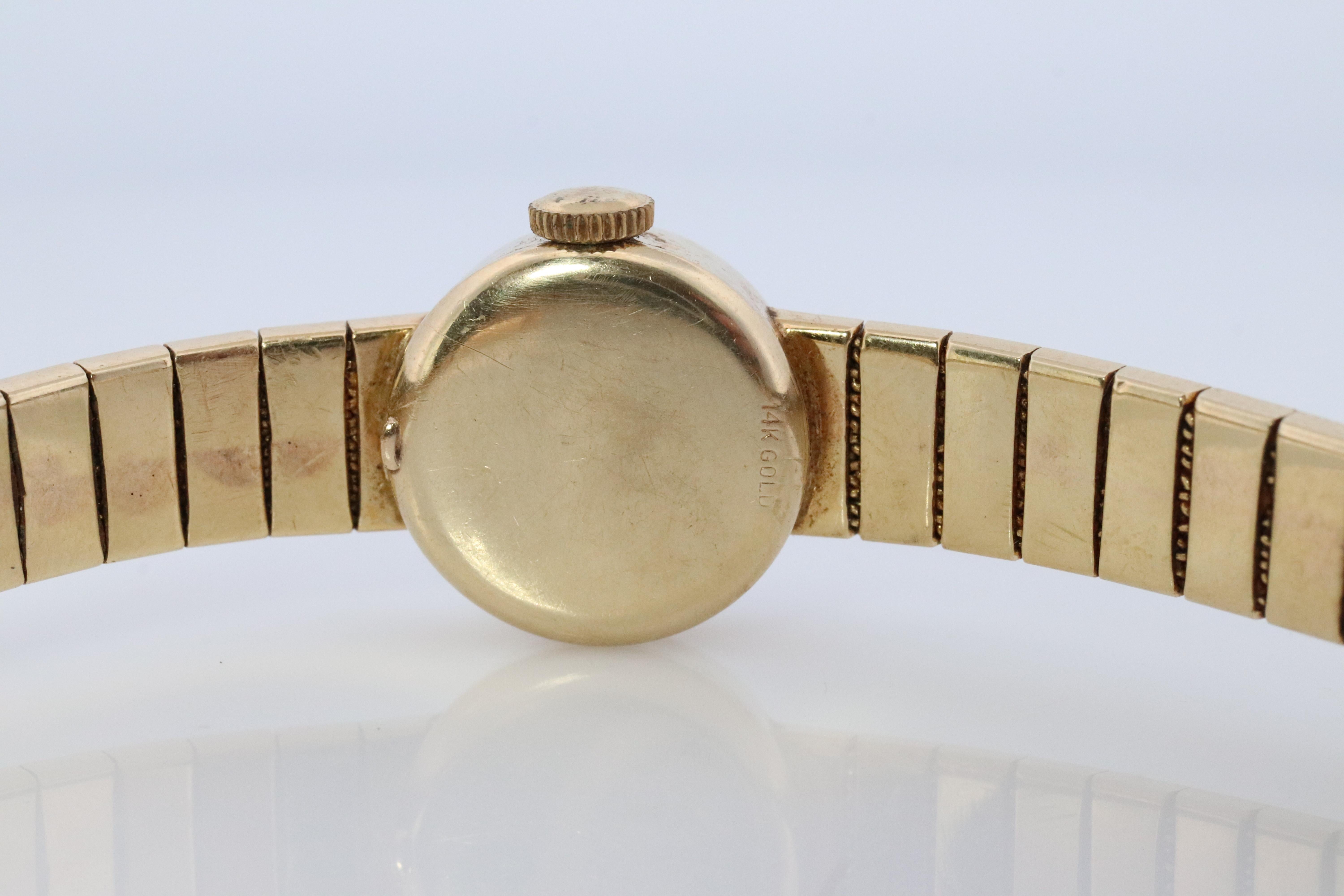 Montre mécanique 14k CARTIER x Movado. Montre Cartier pour dames, 14k YG. en vente 5