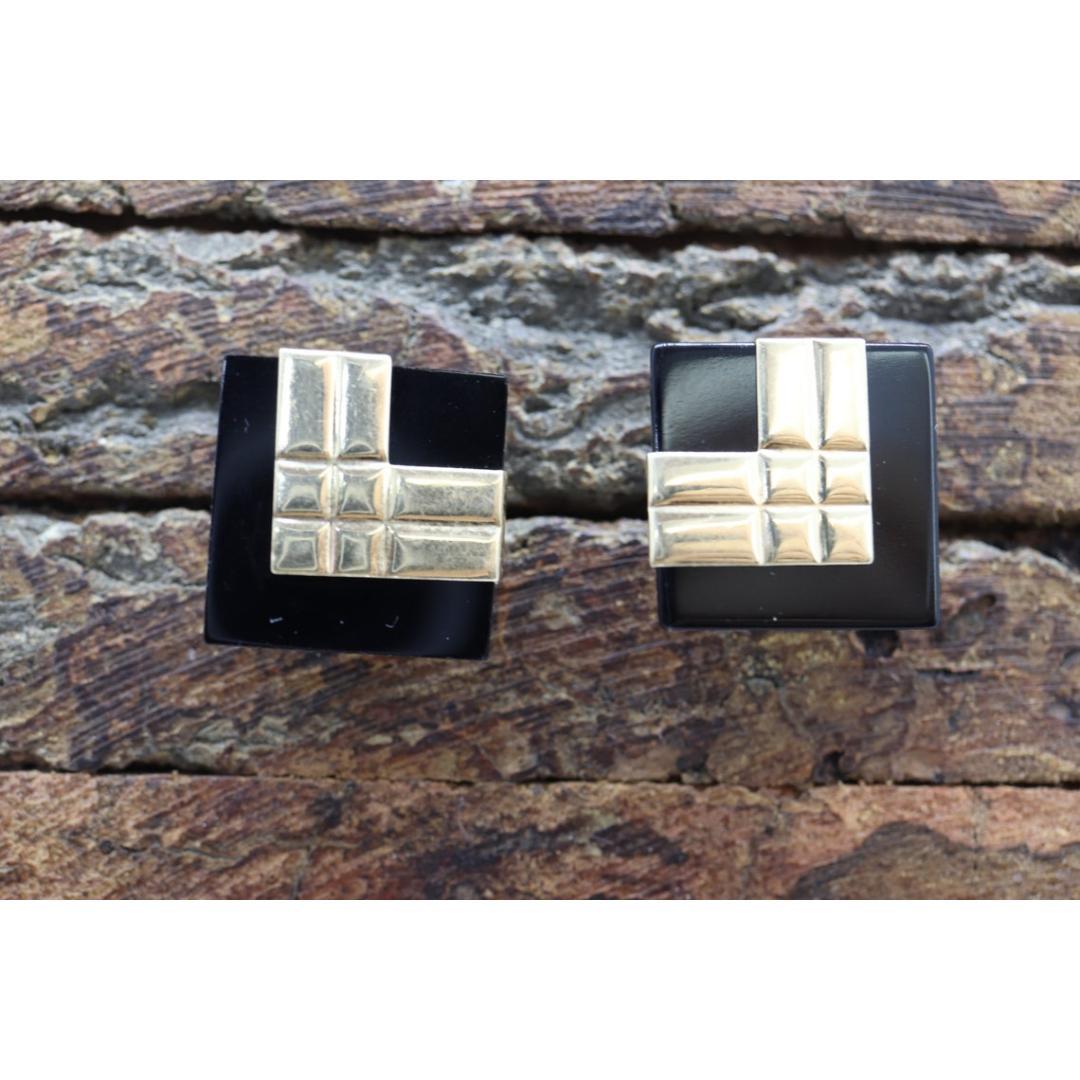 Women's 14k Carved Onyx Square Earrings. 14k Peter Brams Carved Gemstone Stud PBD