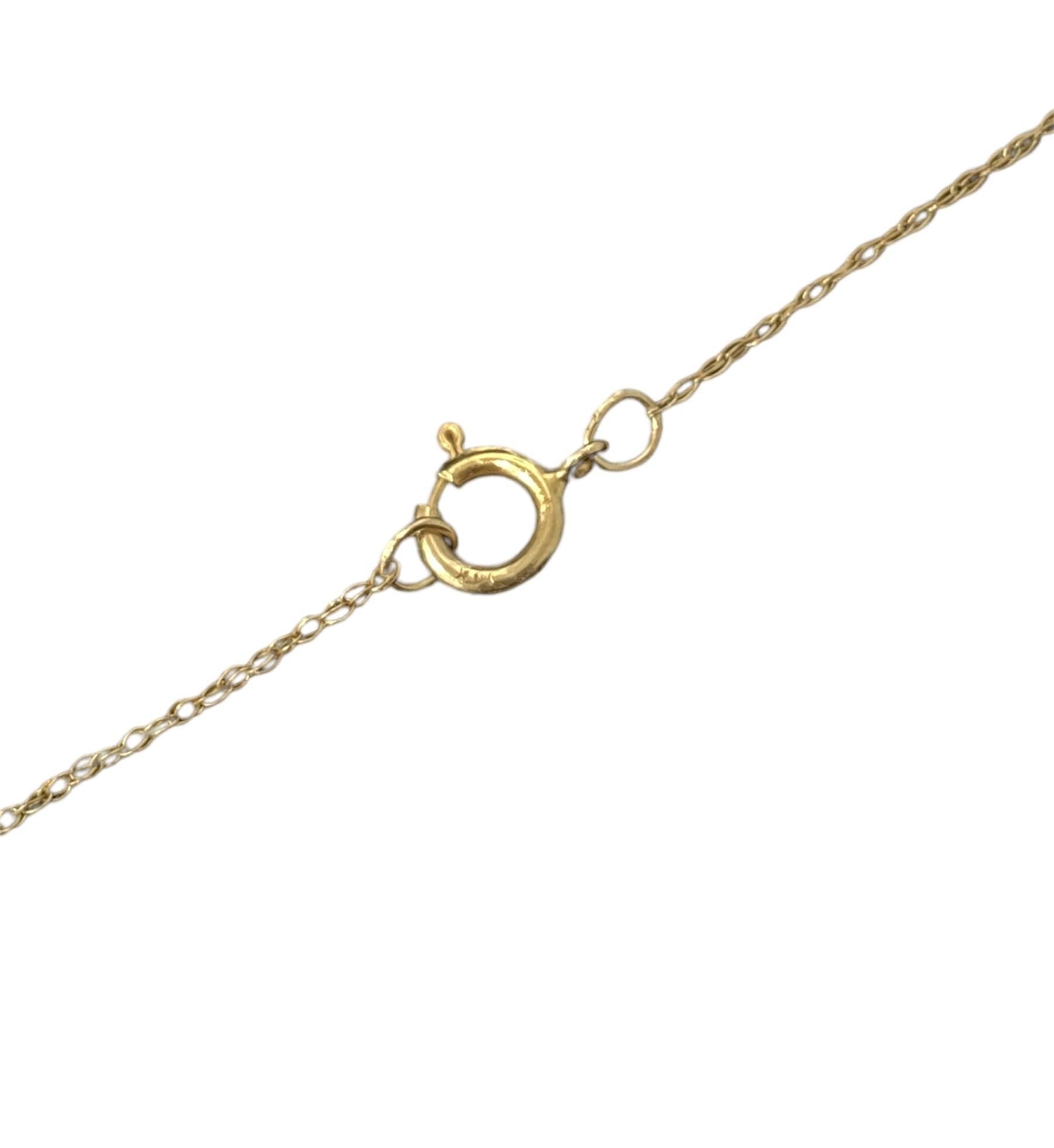 14K Chai Hebrew Natural Diamond Pendant is a stunning and meaningful piece of jewelry that artfully combines cultural significance with timeless elegance.
This pendant is crafted from high-quality 14-karat gold, featuring the Hebrew word
