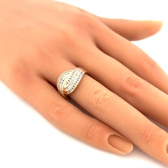 Crossover 14K Yellow Gold Diamond Ring, Late 20th Century, Unisex
