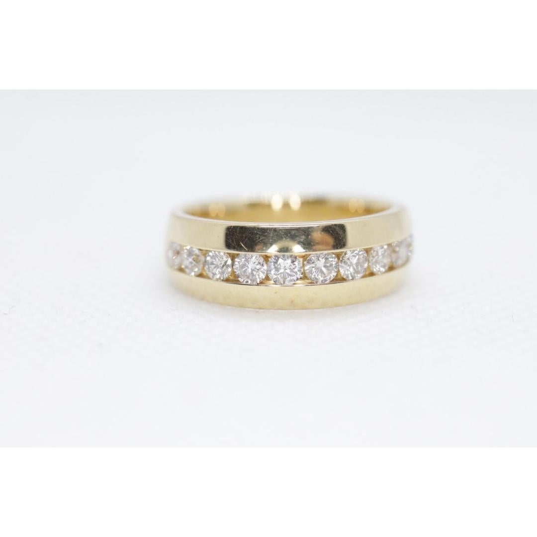 14k Channel Diamant Ehering für die Ewigkeit. Diamant-Kanal-Ewigkeitsring für Herren im Angebot 1