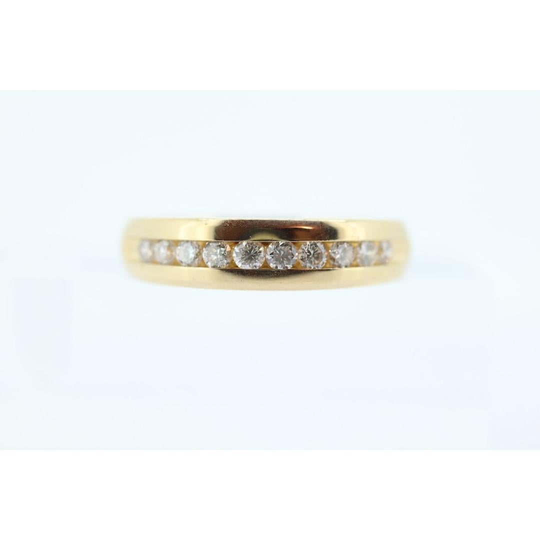 Fascia per l'eternità con diamante a canale da 14k. Anello dell'eternità con canale di diamanti unisex in vendita 1