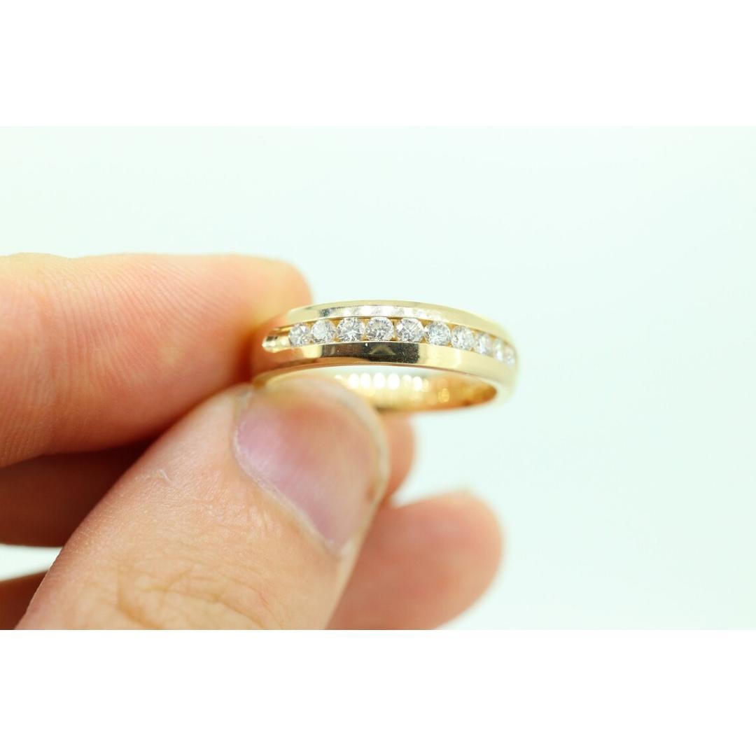 Fascia per l'eternità con diamante a canale da 14k. Anello dell'eternità con canale di diamanti unisex in vendita 4