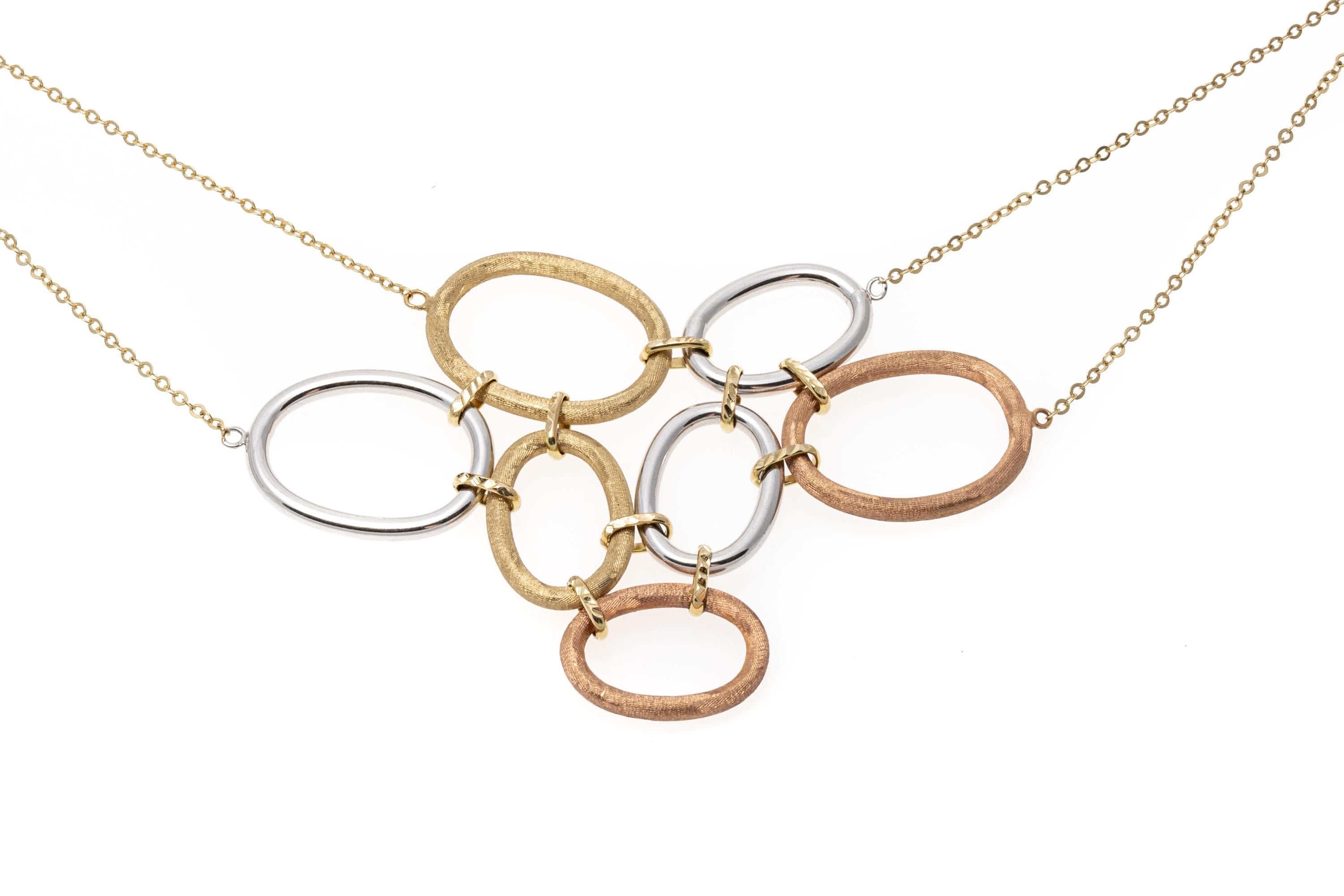 14k Chic Tri-Colored Gold Contemporary Open Circle Necklace For Sale 1