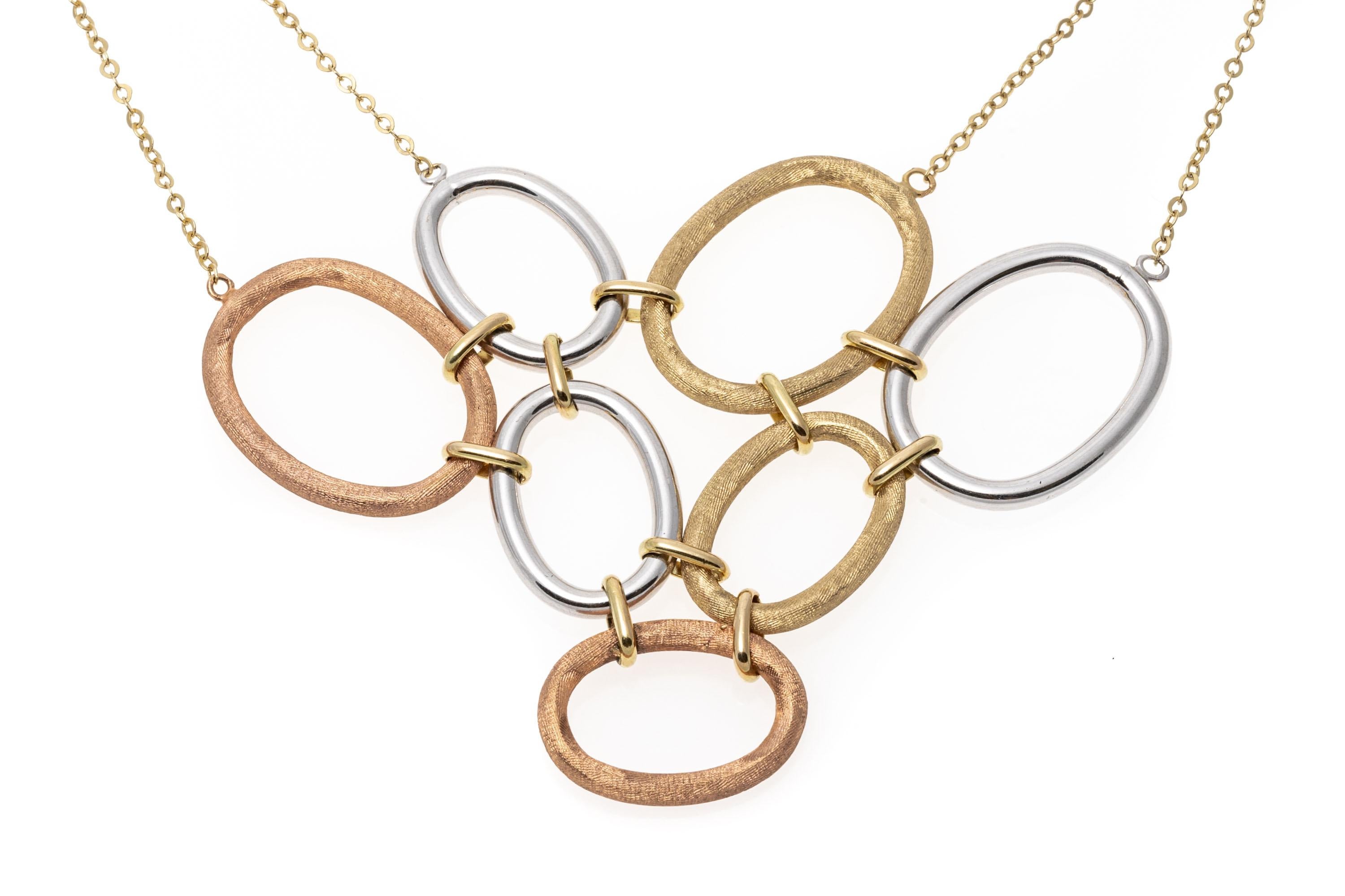 14k Chic Tri-Colored Gold Contemporary Open Circle Necklace For Sale 3