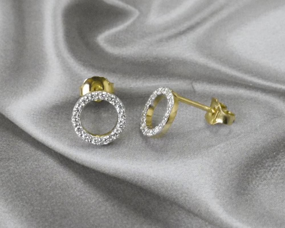 14k Circle Diamond Stud Earrings Round Diamond Studs In New Condition For Sale In Bangkok, TH