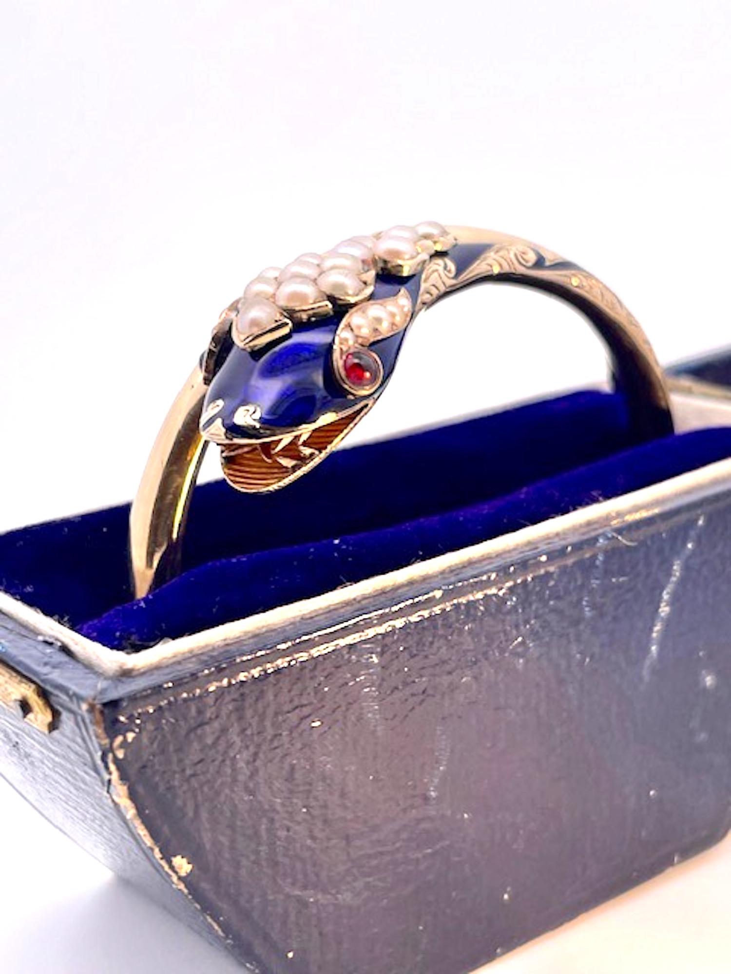 Bracelet serpent en émail bleu cobalt 14 carats avec perles en vente 7