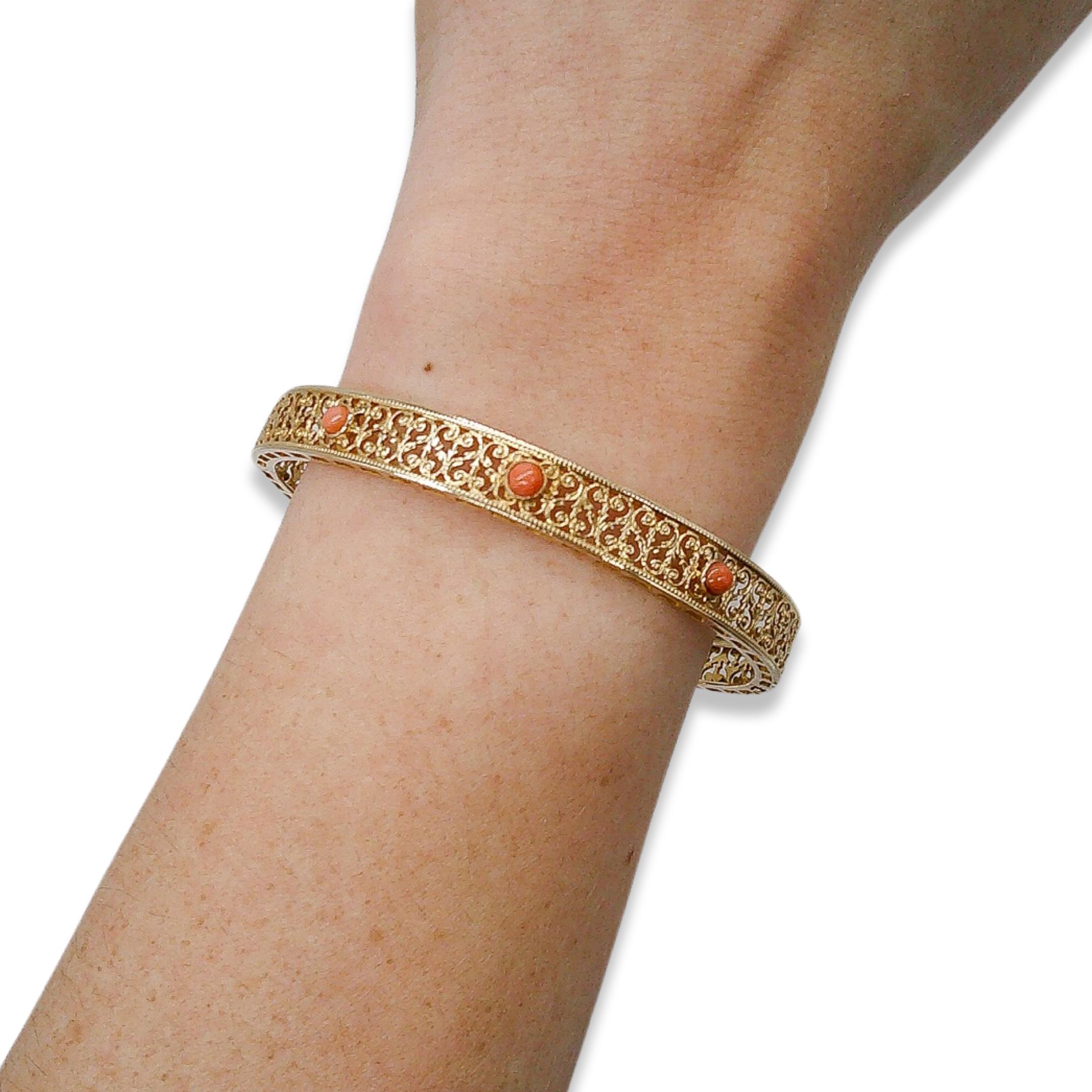 14k Contemporary Coral Bangle For Sale 4