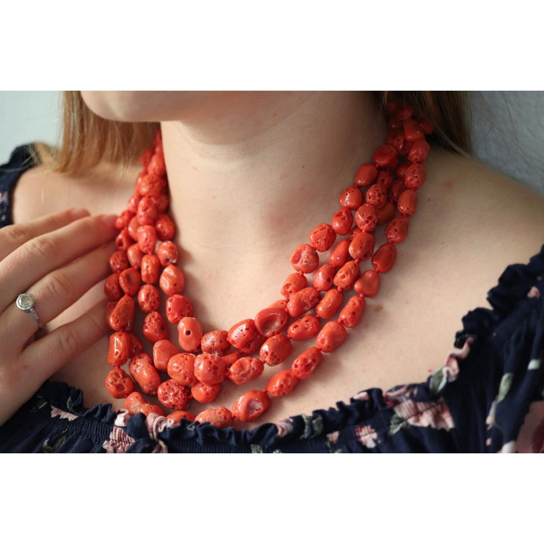 collana di corallo grezzo