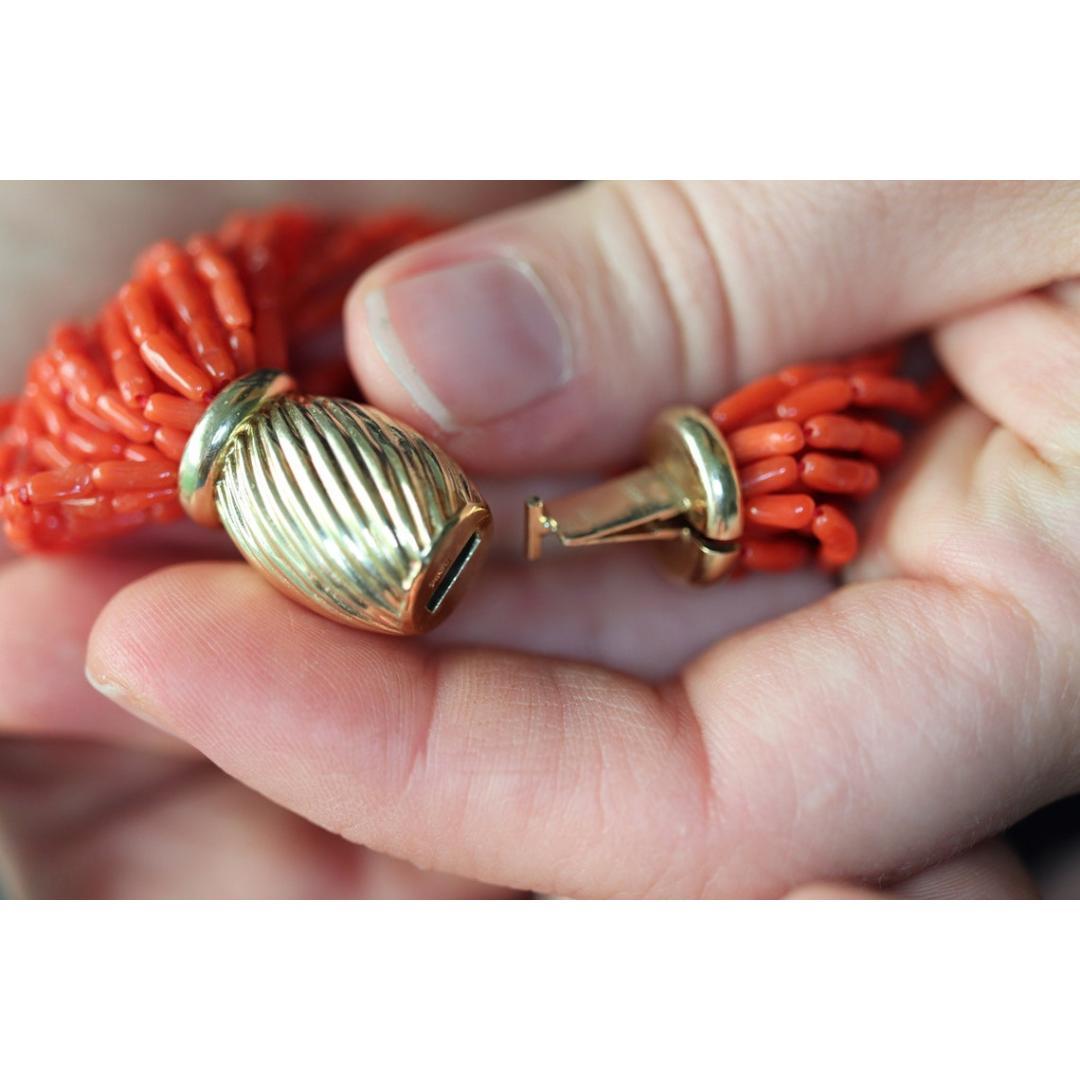 14k Koralle Perlen Perlenkette Halskette. Multi-Strand Liquid Coral Perlen. Hohe Qualität Damen im Angebot