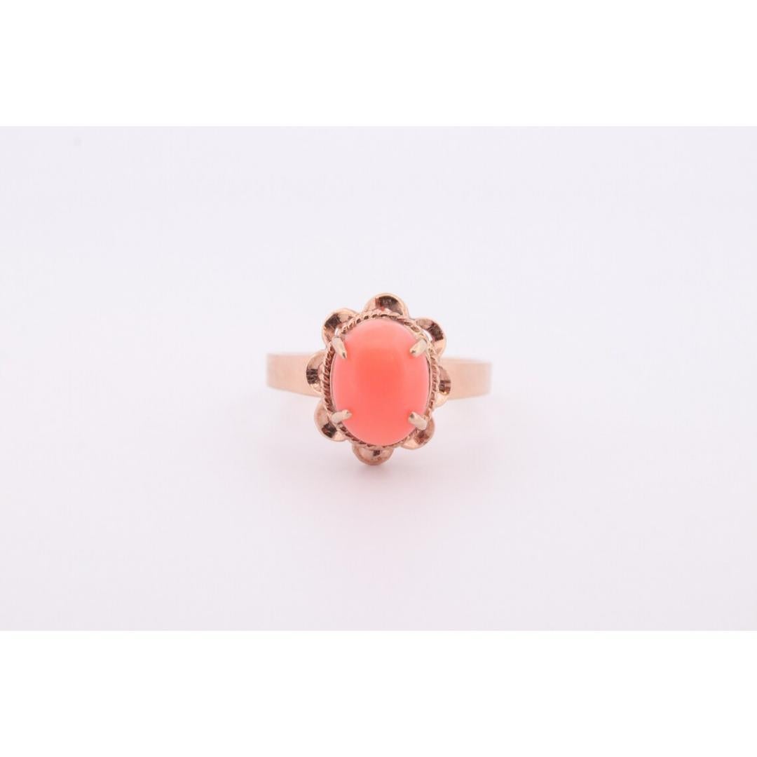 14k Coral Pink Cabochon ring. 14k yellow gold prong set angel skin salmon light For Sale 2