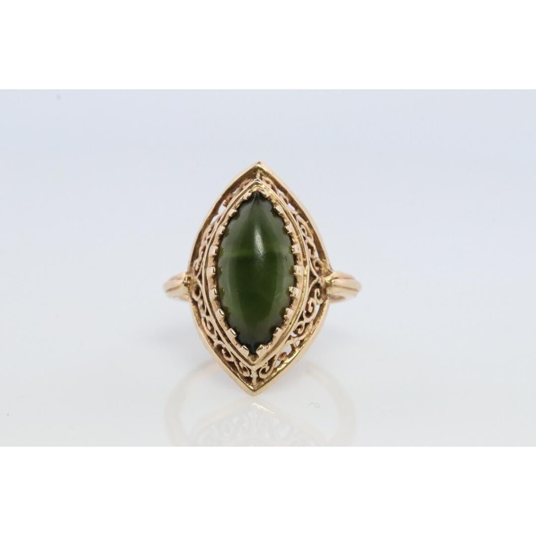 14k Dark Green Jade Jadeite ring. Marquise cut green Jade cabochon ring. Open In Good Condition For Sale In Port Charlotte, FL