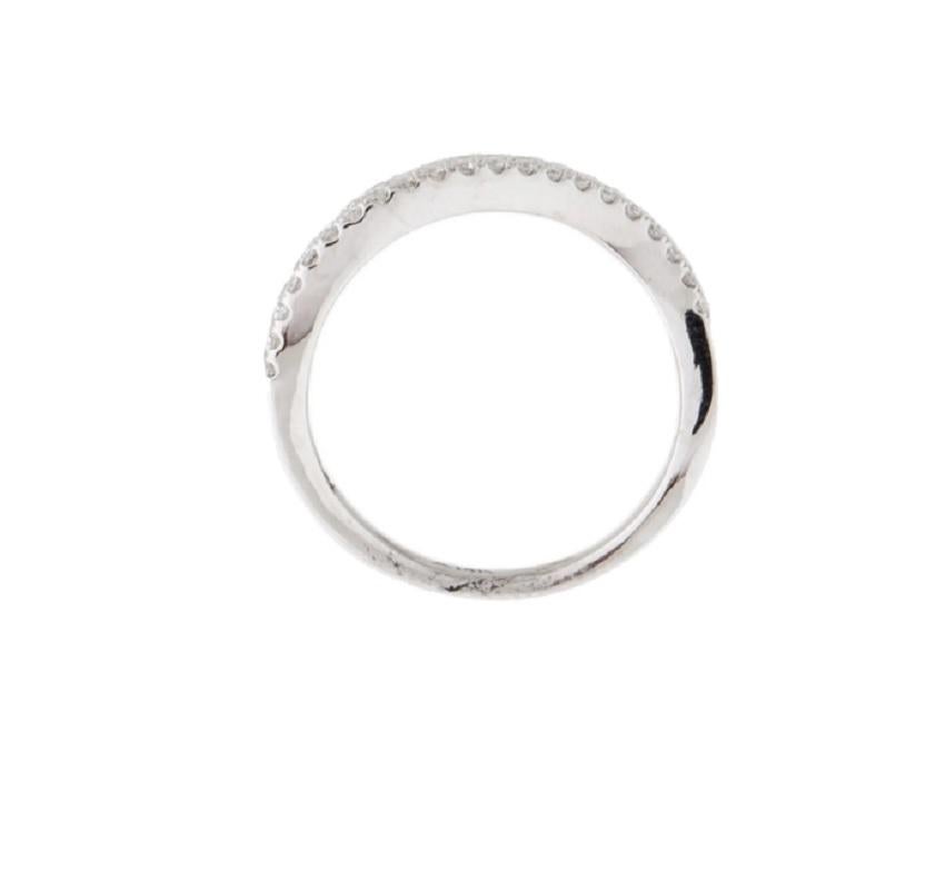 Women's 14k Dazzling Diamond Band Ring For Sale