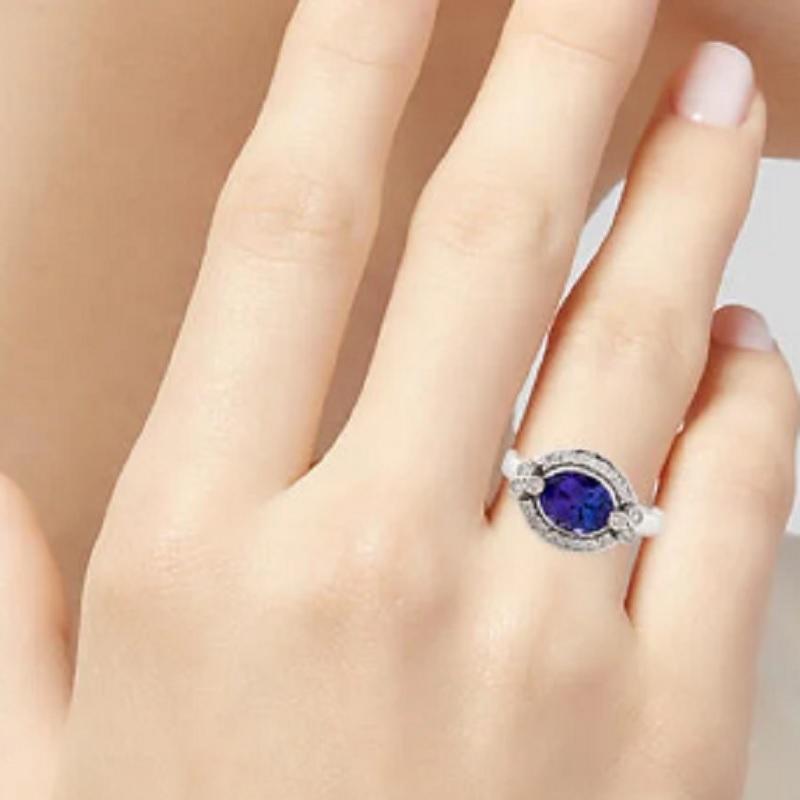 14k Dazzling Diamond & Tanzanite Cocktail Ring In New Condition For Sale In New York, NY
