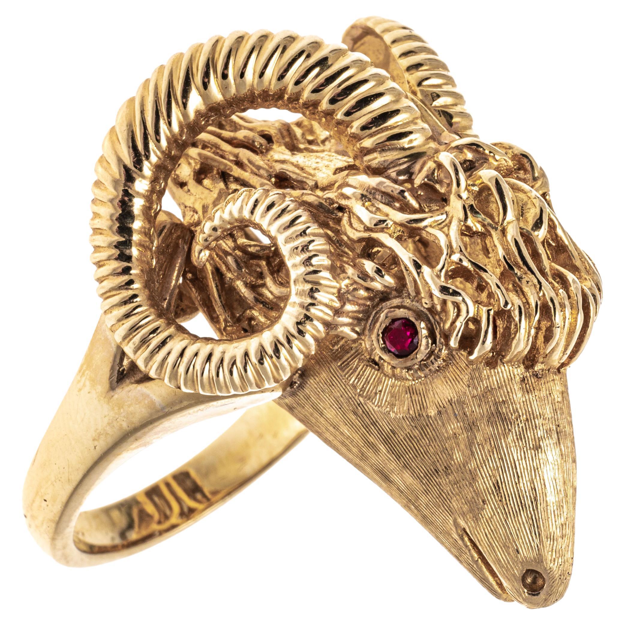 14k Detailed Rams Head Ring with Ribbed Horns & Rubies For Sale