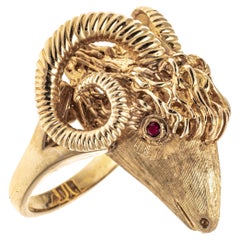 Retro 14k Detailed Rams Head Ring with Ribbed Horns & Rubies