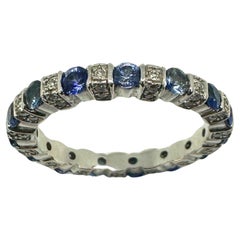 Anillo de diamantes y zafiros de 14k