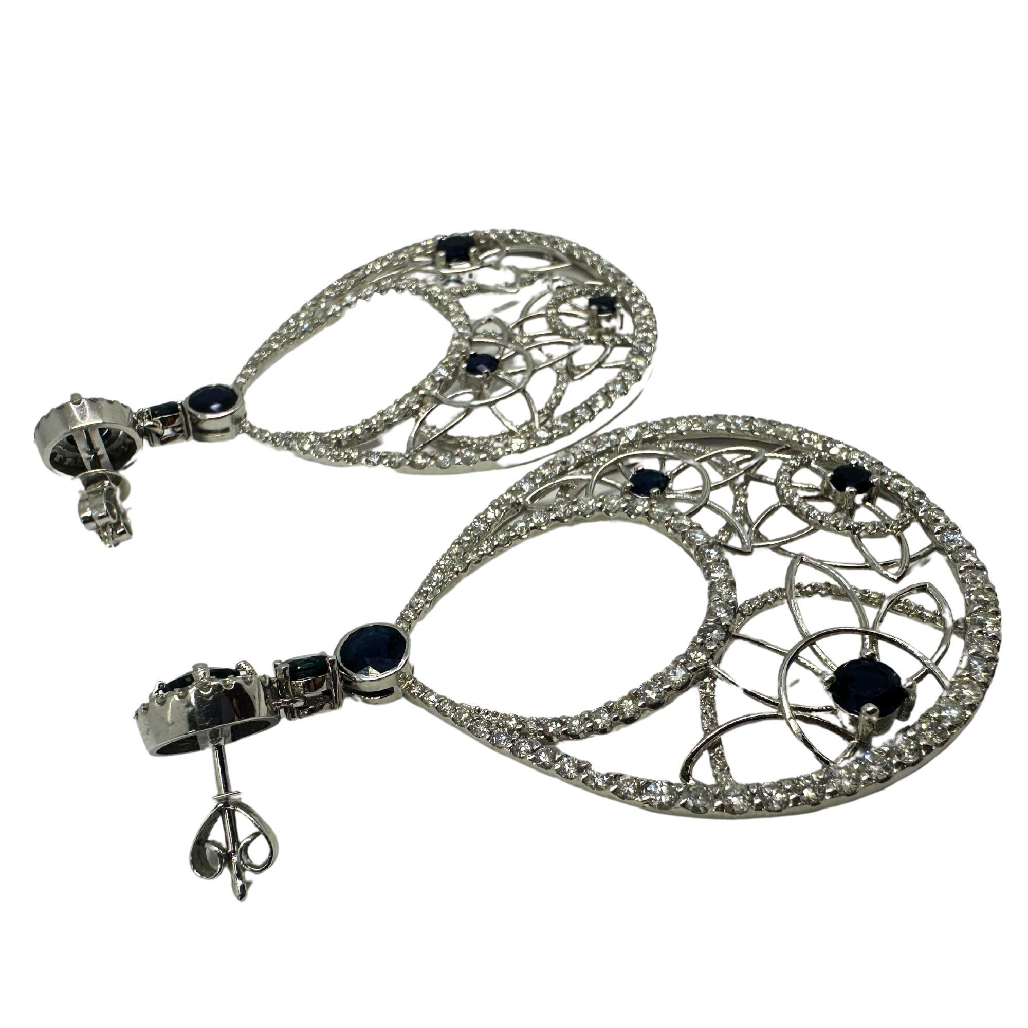 Boucles d'oreilles 14k diamant et saphir Pour femmes en vente