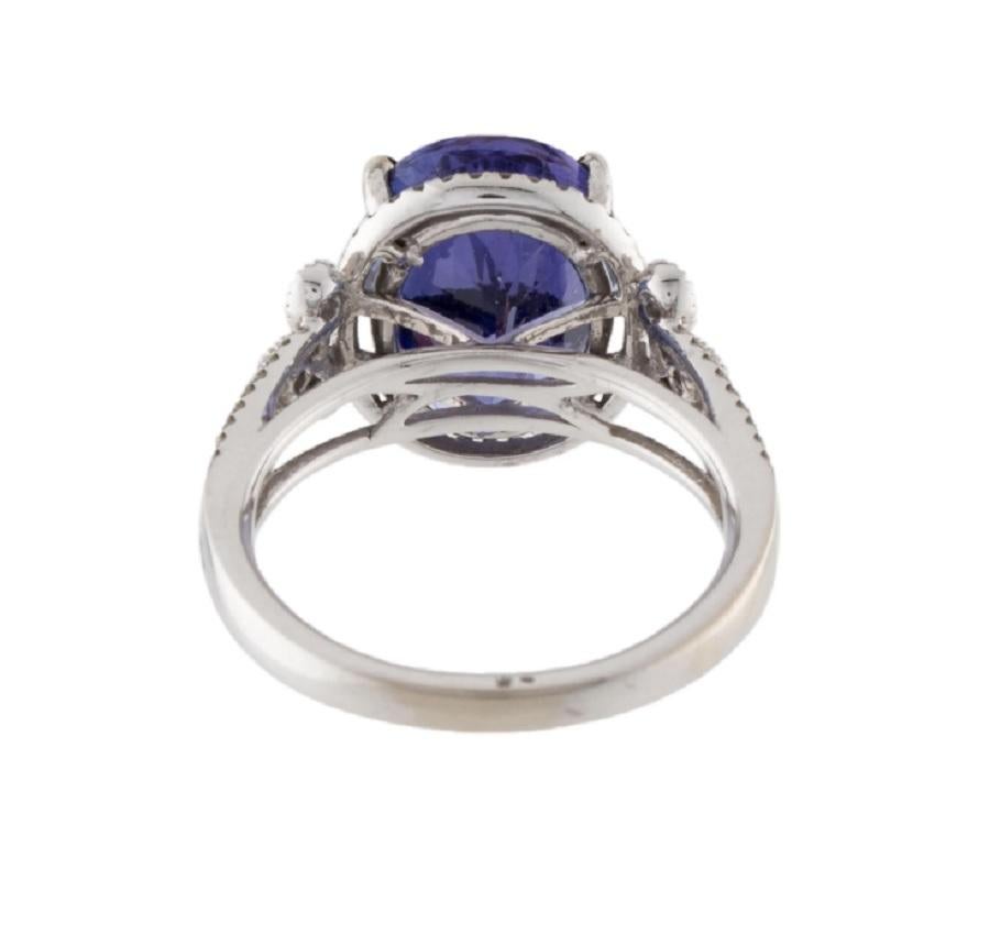 14k Diamond and Tanzanite Cocktail Ring In New Condition For Sale In New York, NY