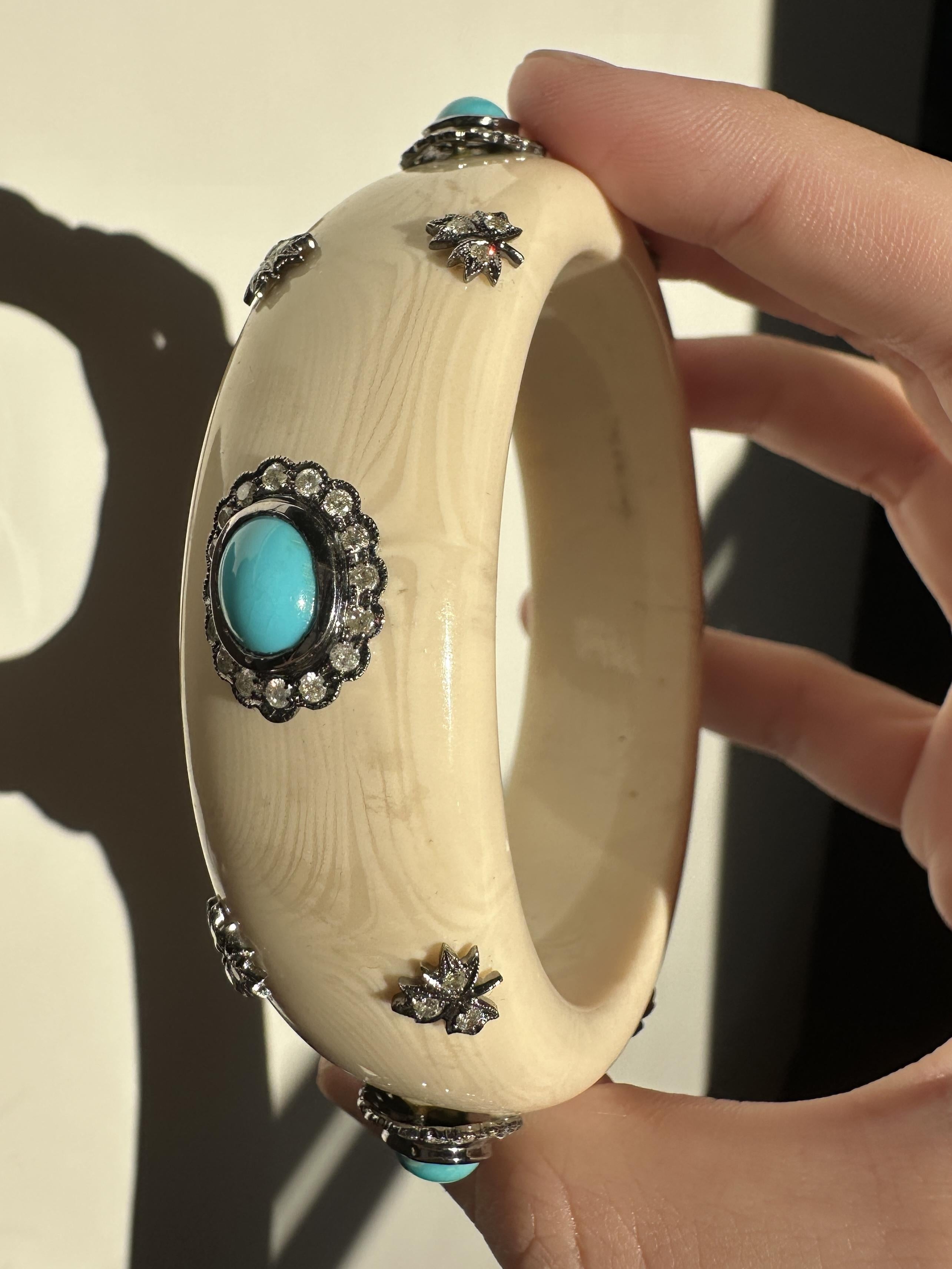 14k Diamond and Turquoise Lucite Bracelet For Sale 7