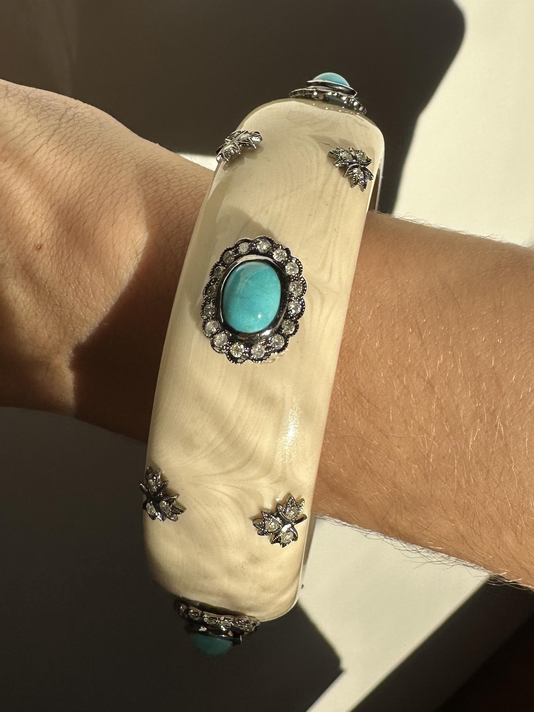 Modern 14k Diamond and Turquoise Lucite Bracelet For Sale
