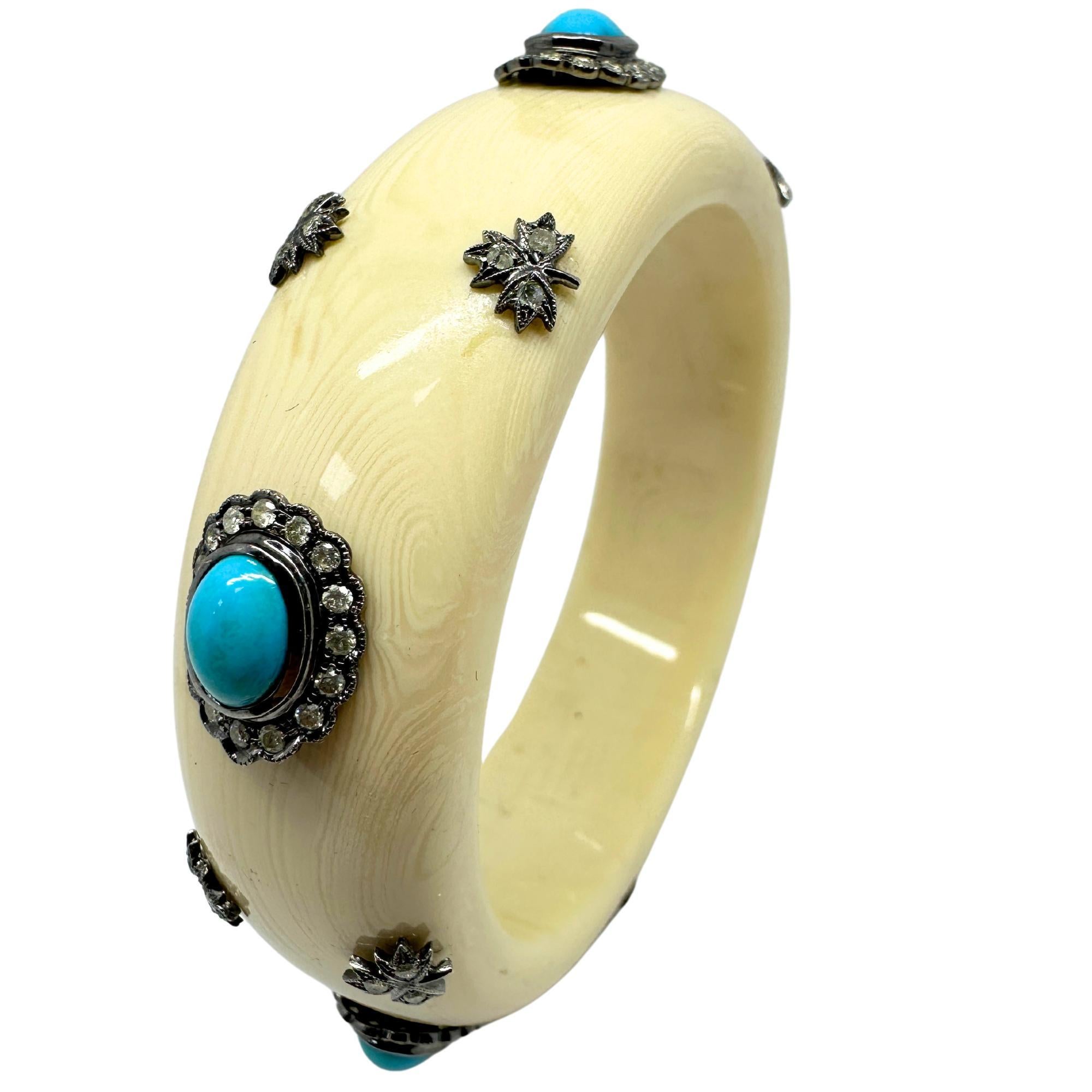 Round Cut 14k Diamond and Turquoise Lucite Bracelet For Sale