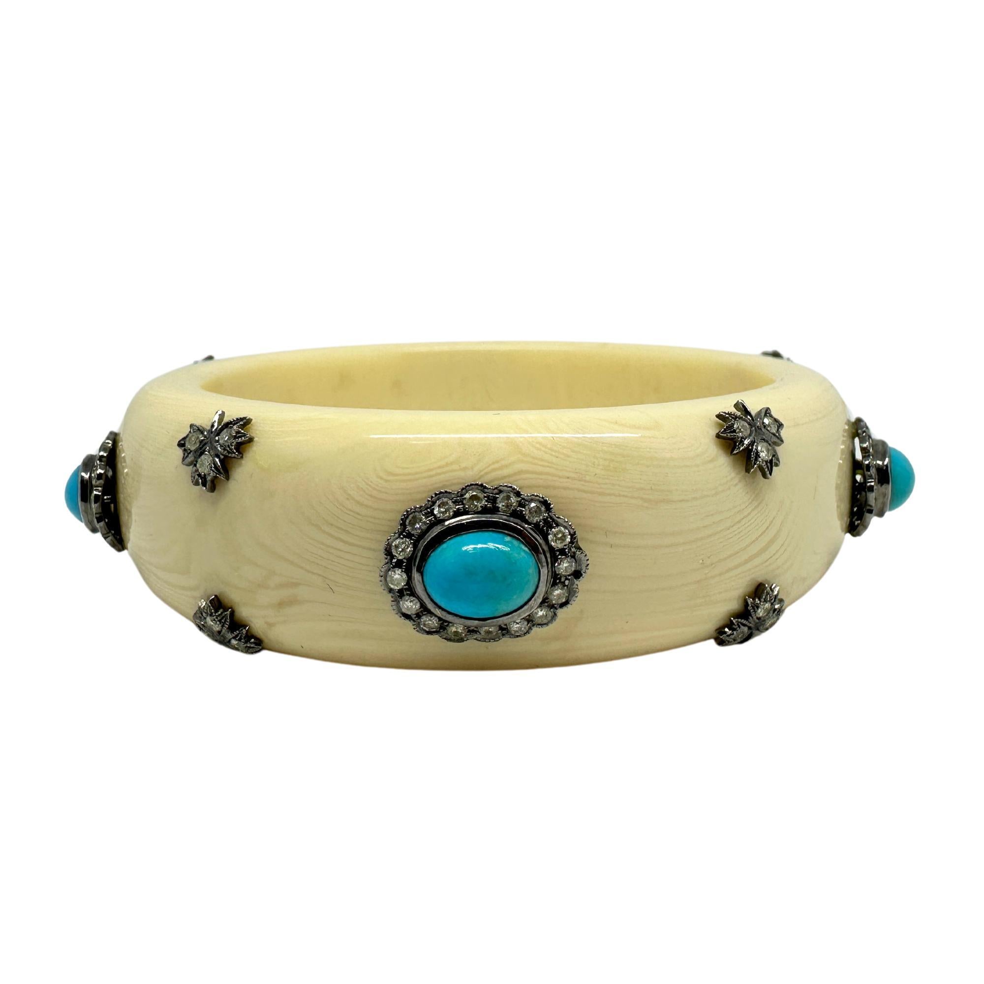 Women's 14k Diamond and Turquoise Lucite Bracelet For Sale