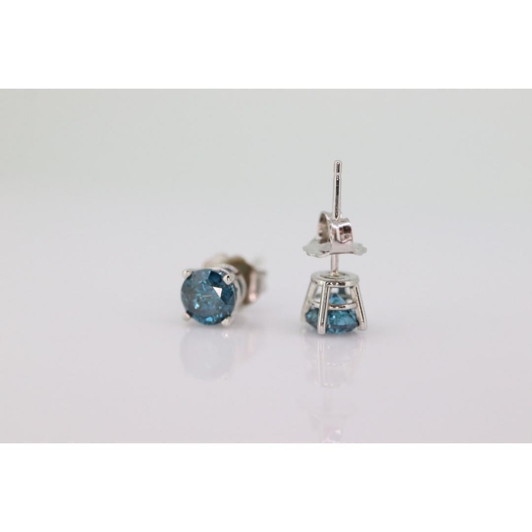 Pendientes de oro de 14 quilates con diamantes AZUL 1ctw. Solitario de diamante AZUL de oro blanco de 14k en Bueno estado para la venta en Port Charlotte, FL